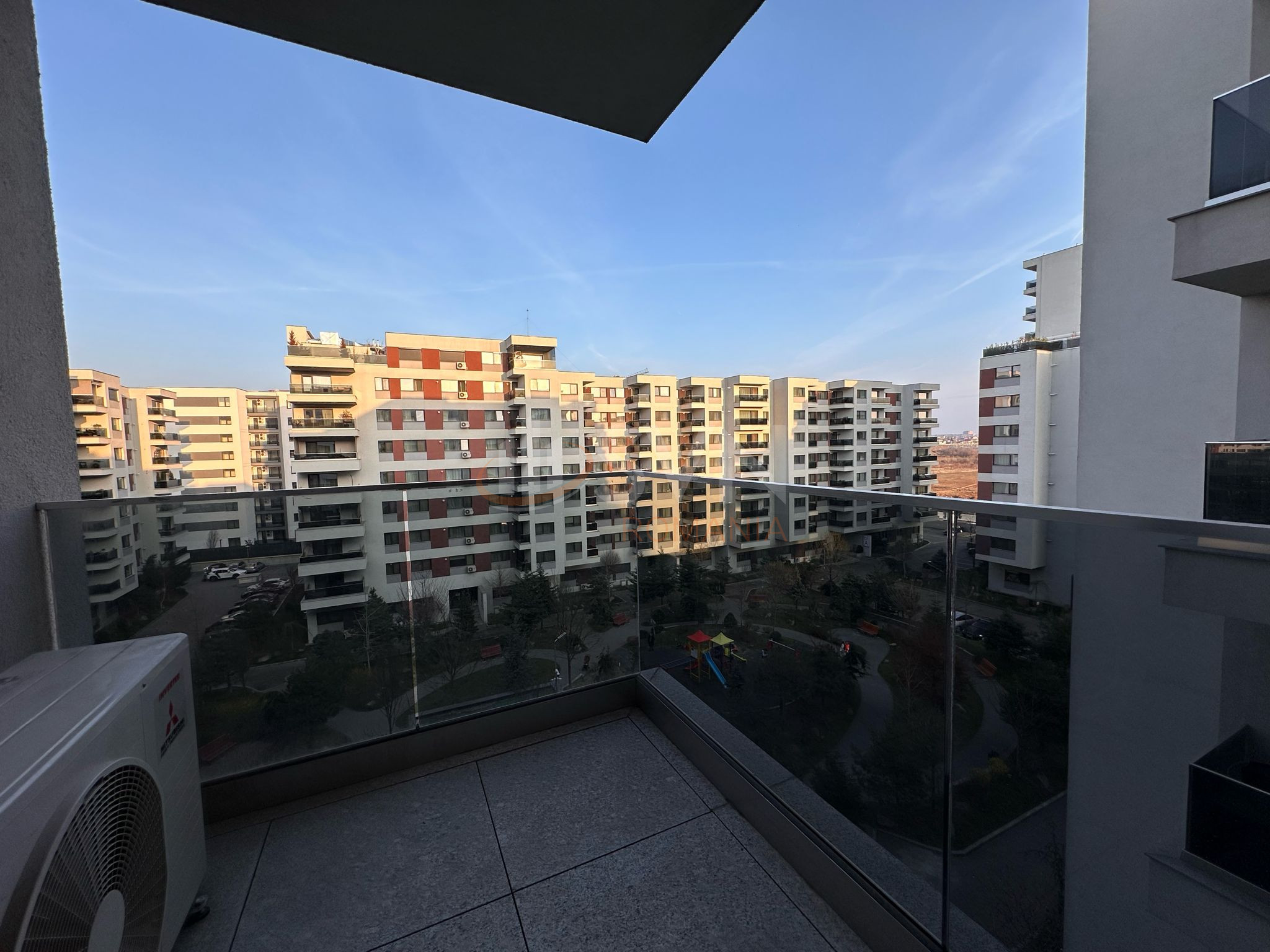 3 camere cu loc parcare subteran inclus Bucuresti/Pipera