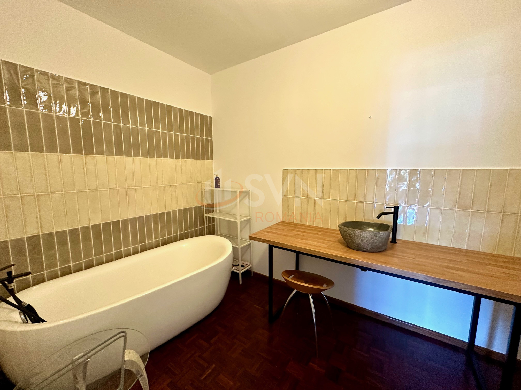 3 camere cu loc parcare subteran inclus Bucuresti/Lacul Tei