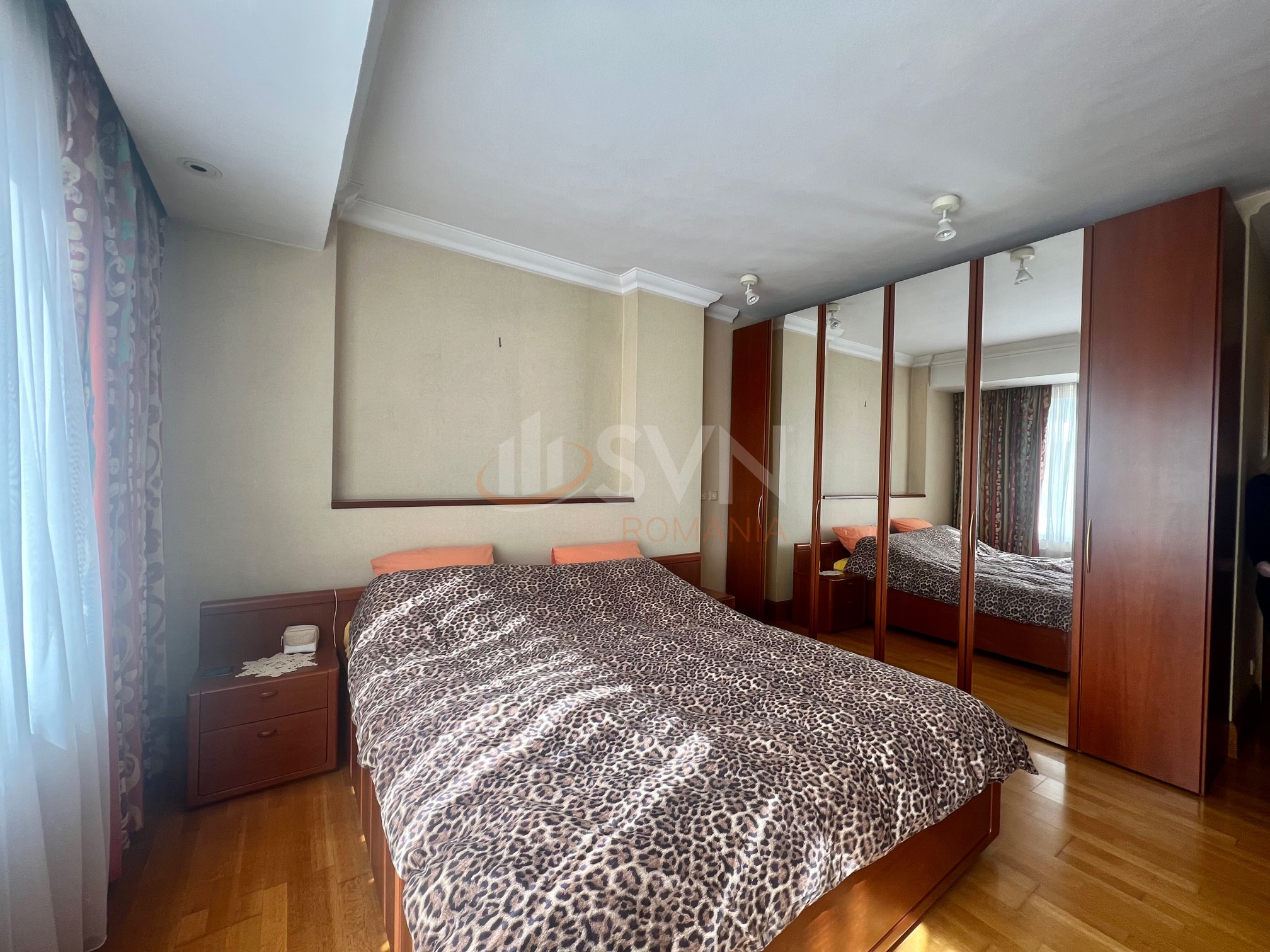 3 camere cu loc parcare subteran inclus Bucuresti/Dorobanti