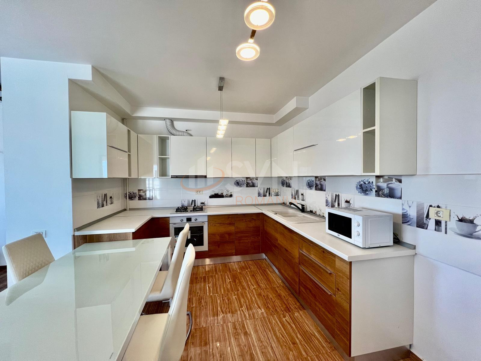 3 camere cu loc parcare subteran inclus Bucuresti/Pipera