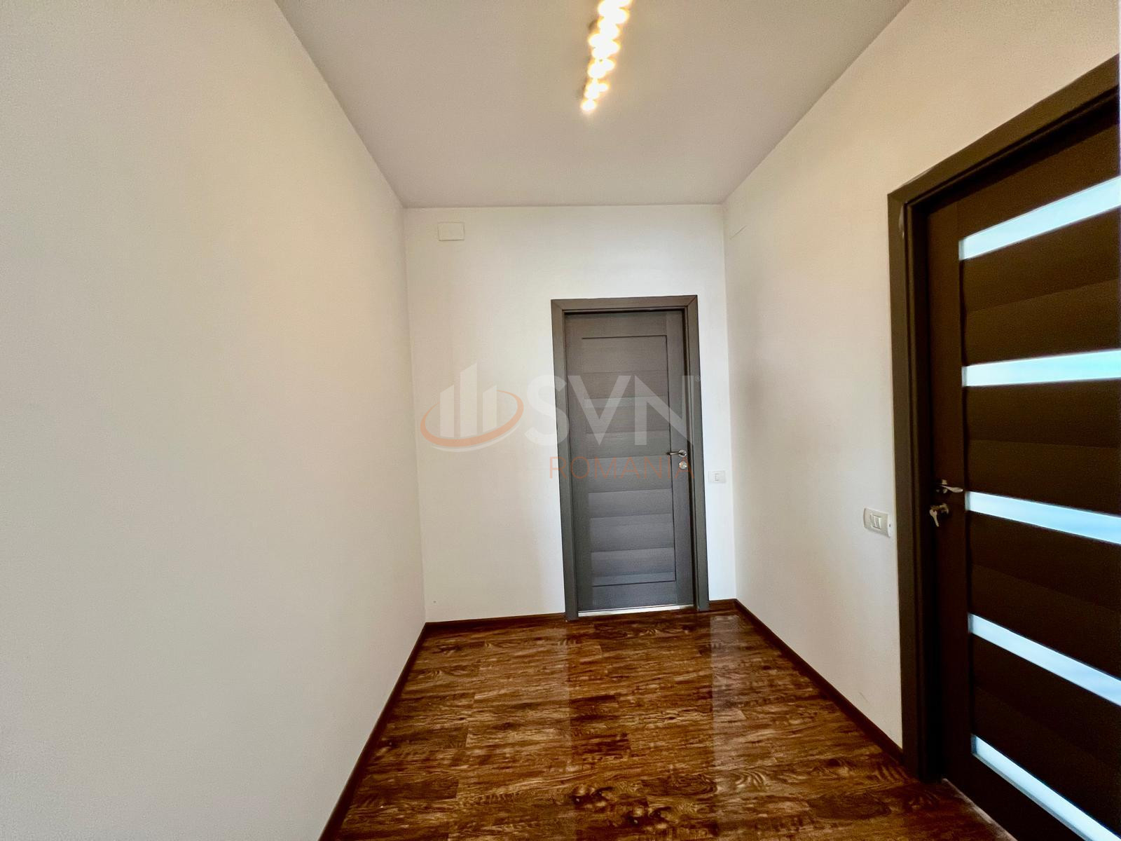 3 camere cu loc parcare subteran inclus Bucuresti/Pipera