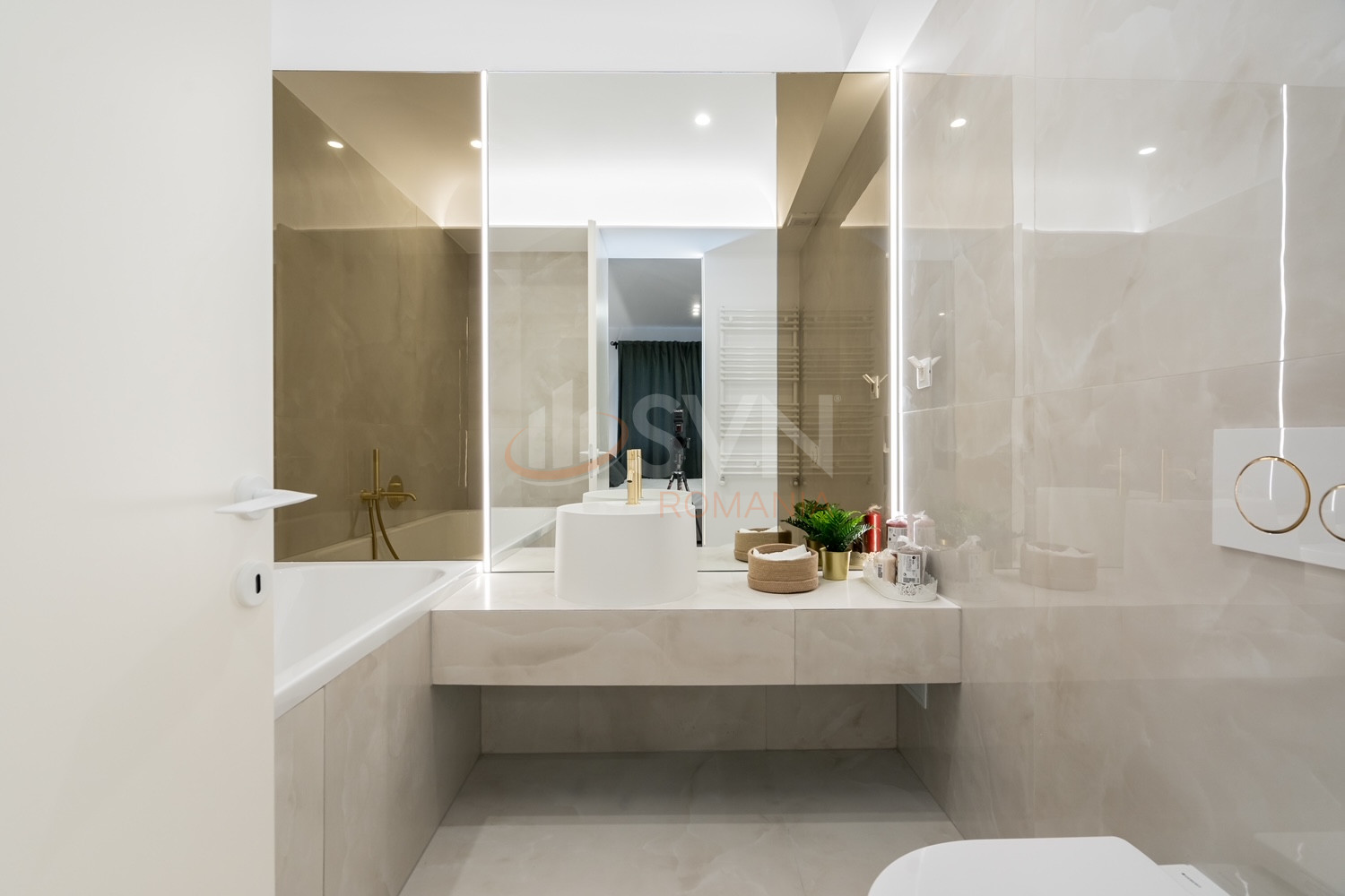 3 camere cu loc parcare subteran inclus Bucuresti/Pipera