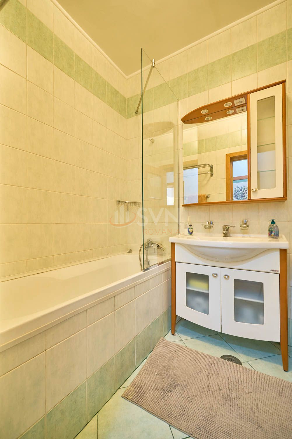 3 camere cu loc parcare subteran inclus Bucuresti/Herastrau