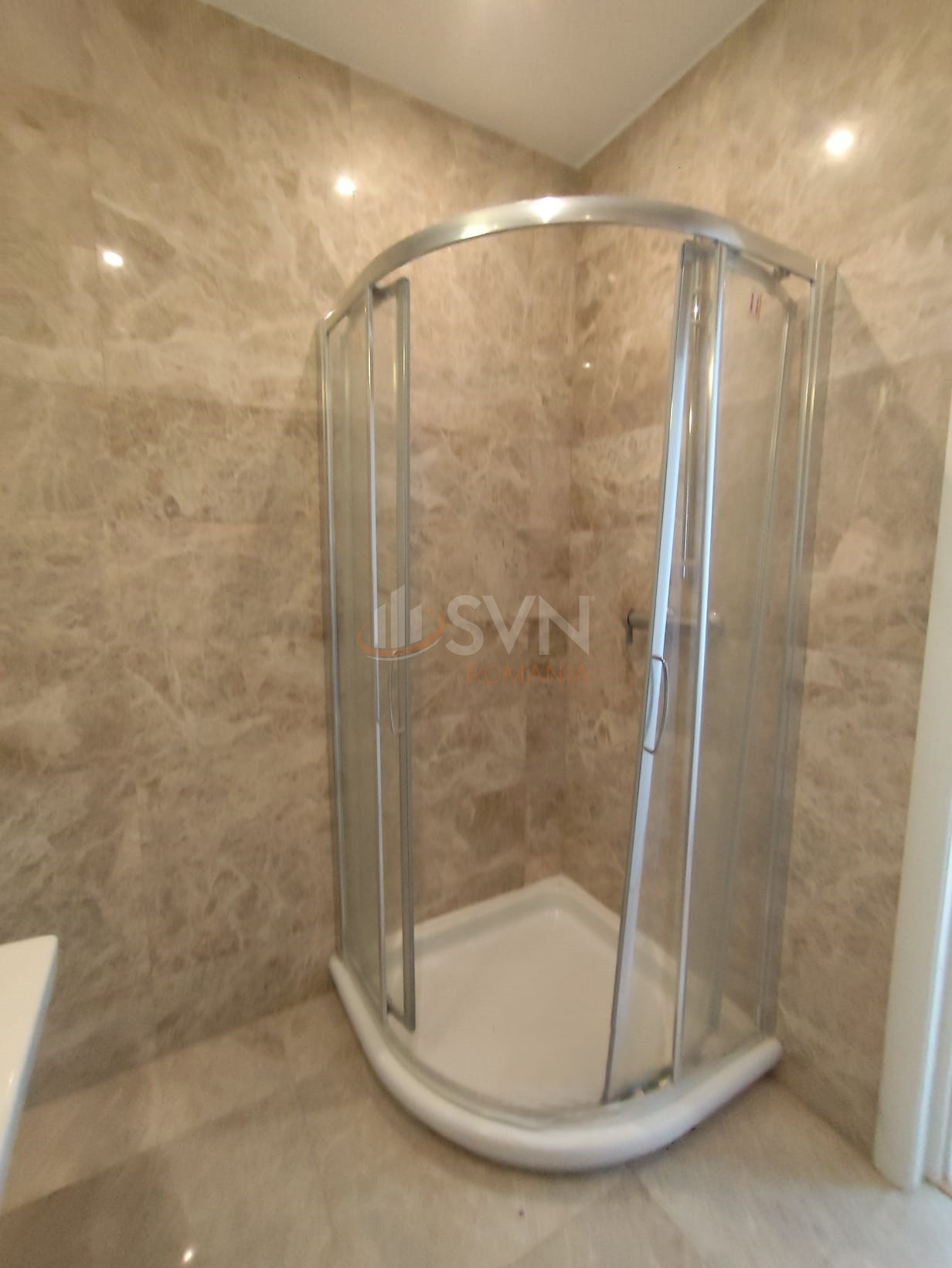 3 camere cu loc parcare subteran inclus Bucuresti/Herastrau