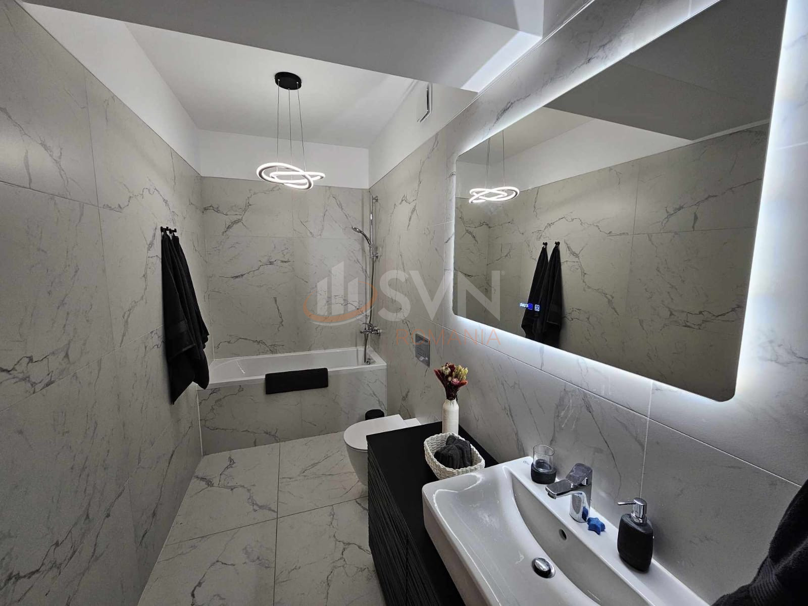 3 camere cu loc parcare subteran inclus Bucuresti/Herastrau