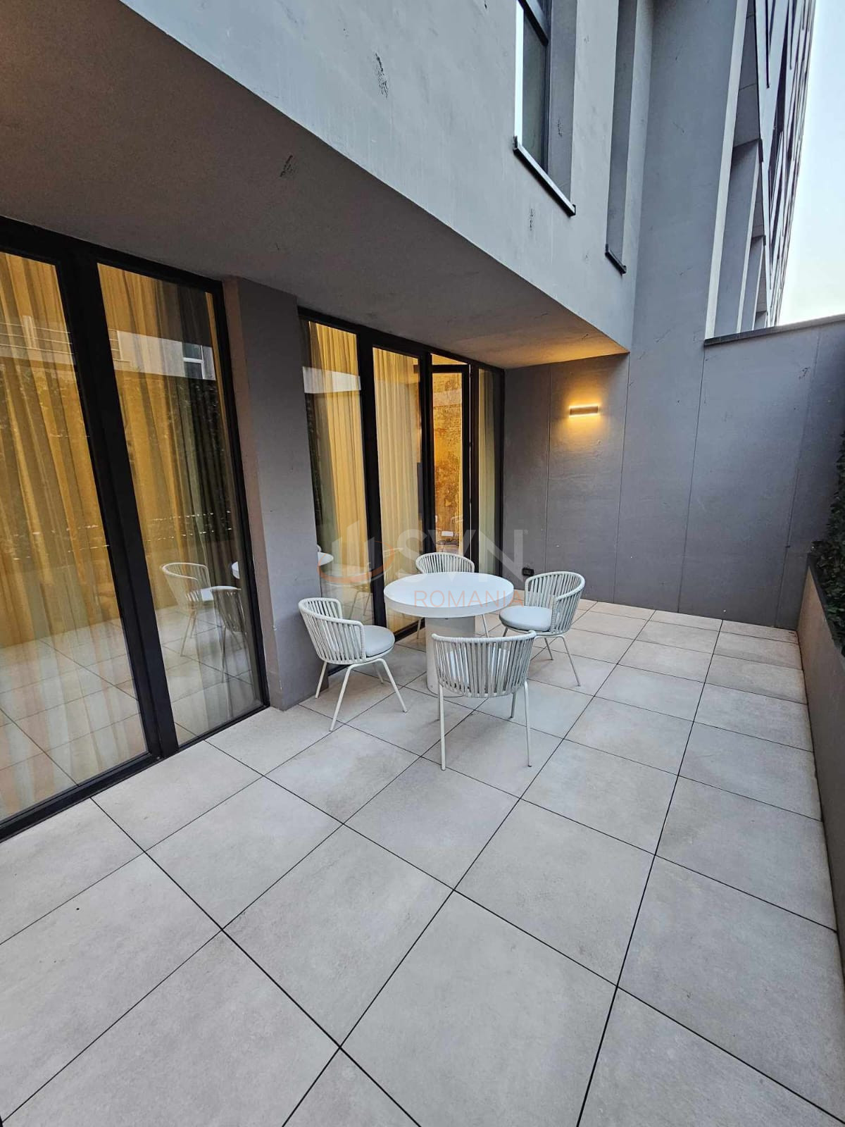 3 camere cu loc parcare subteran inclus Bucuresti/Herastrau