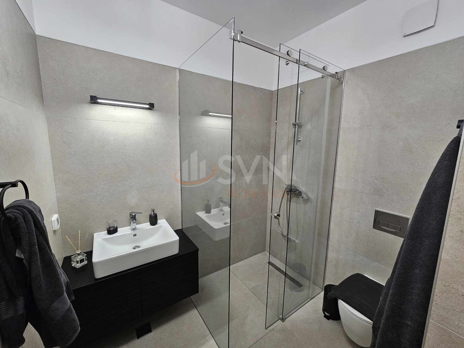 3 camere cu loc parcare subteran inclus Bucuresti/Herastrau