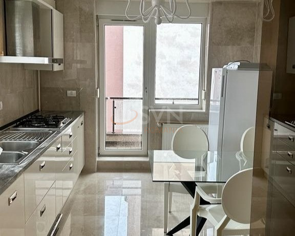 3 camere cu loc parcare subteran inclus Bucuresti/Herastrau