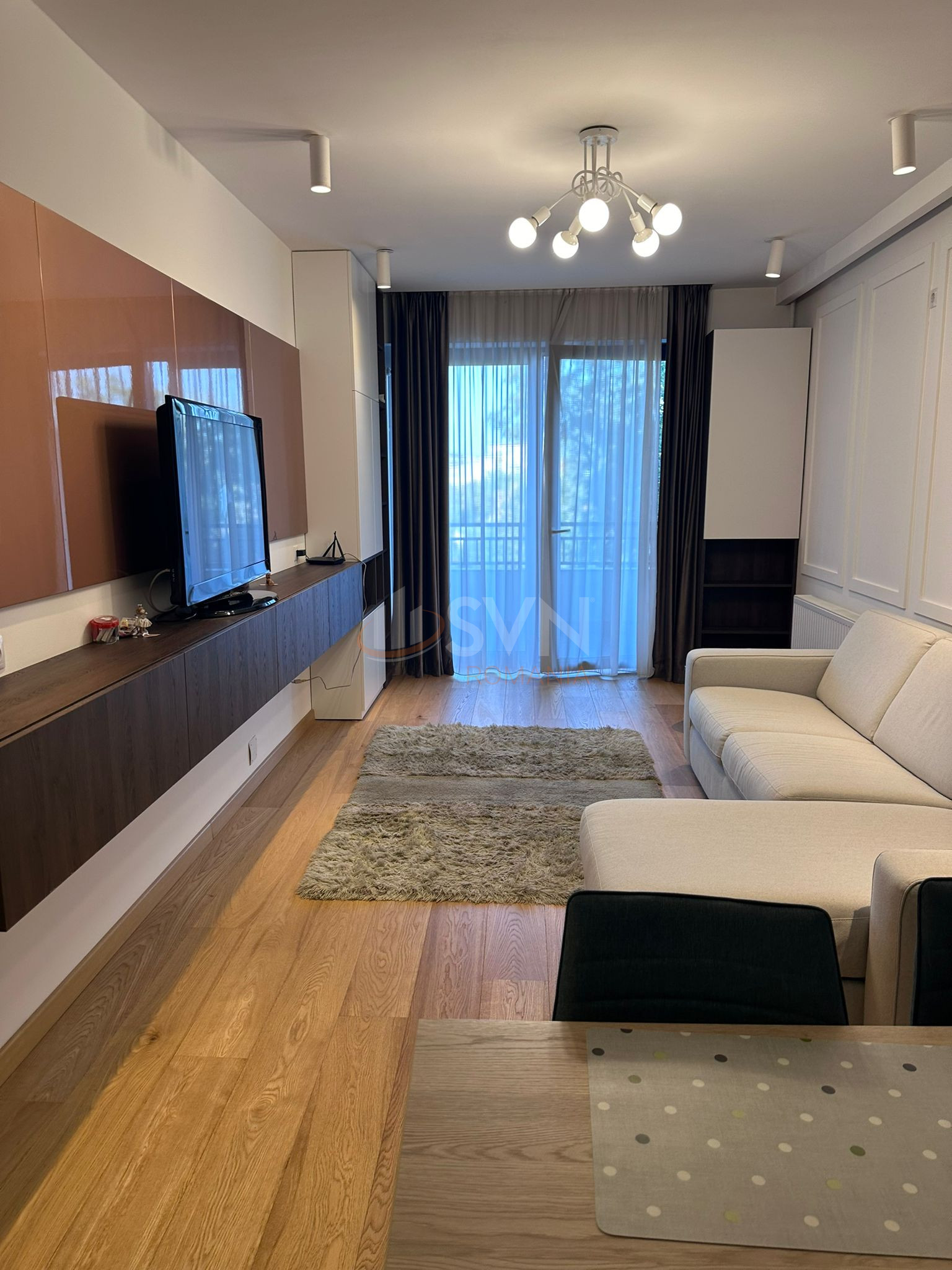 3 camere cu loc parcare subteran inclus Cluj/Piata Mihai Viteazul