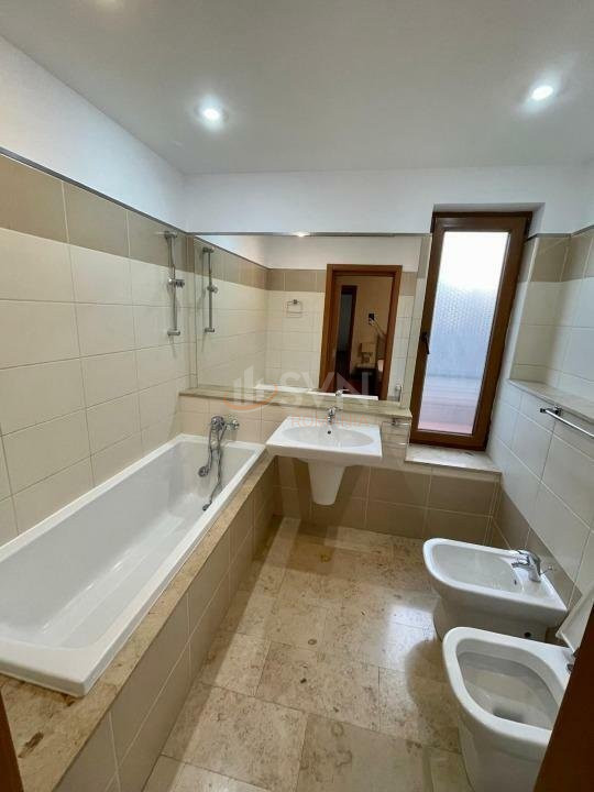 3 camere cu loc parcare subteran inclus Bucuresti/Floreasca