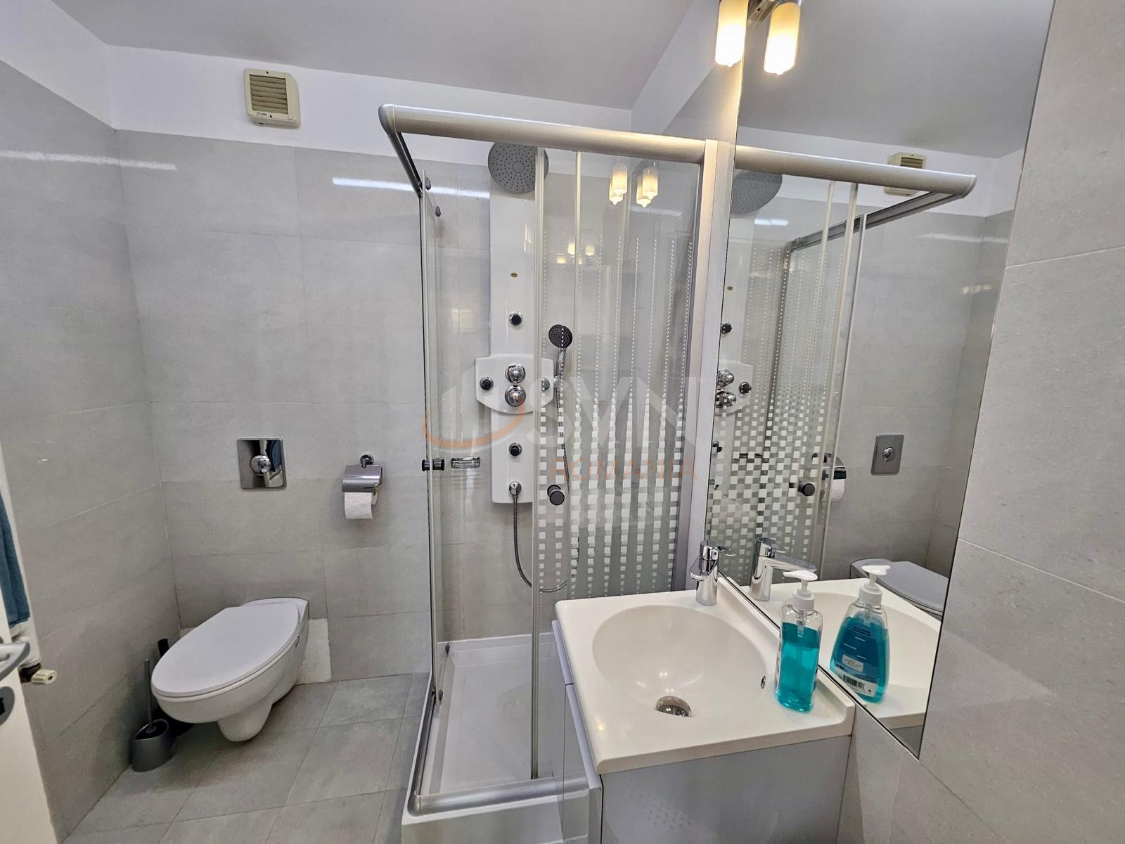 3 camere cu loc parcare subteran inclus Bucuresti/Herastrau