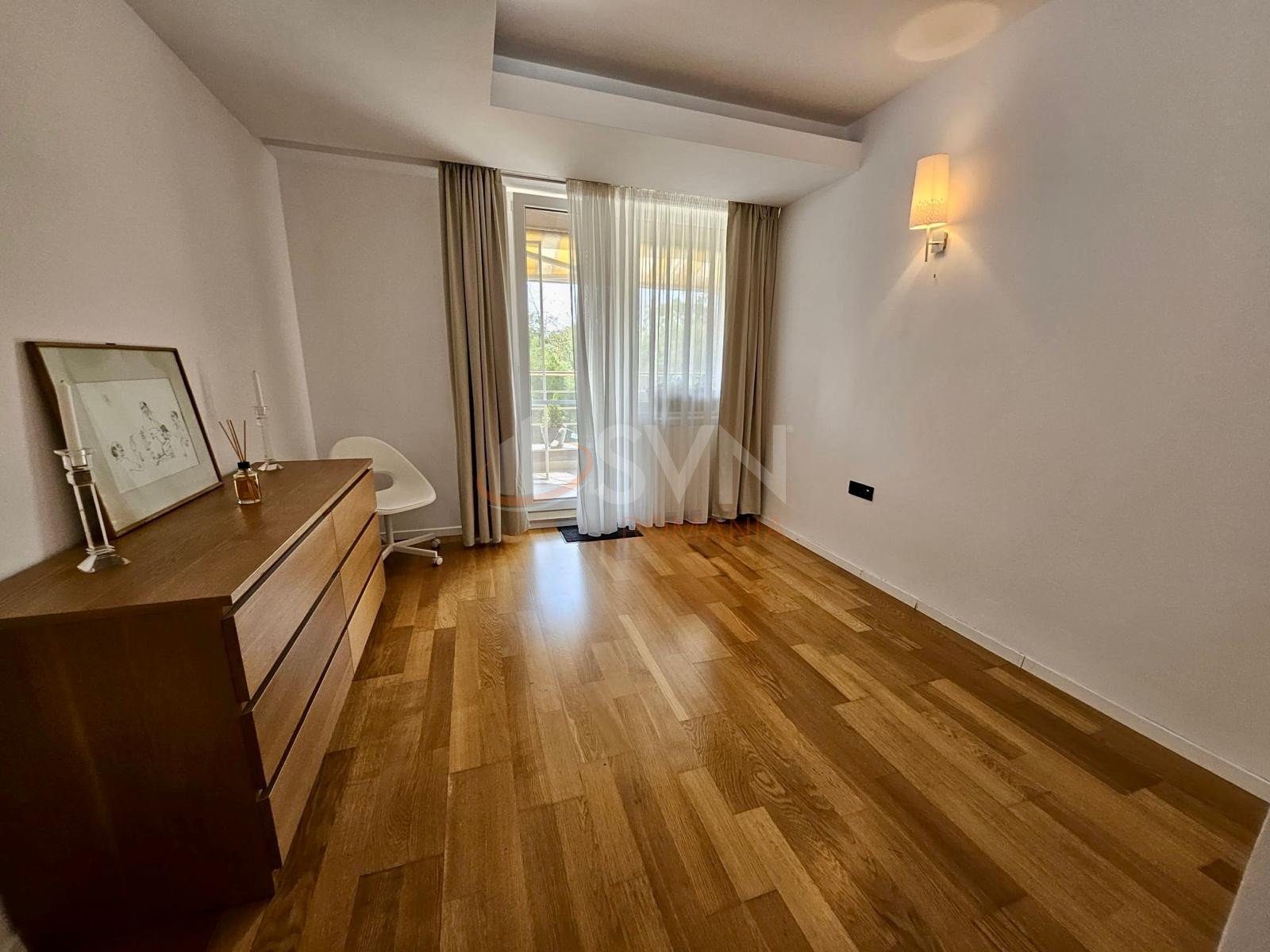 3 camere cu loc parcare subteran inclus Bucuresti/Herastrau