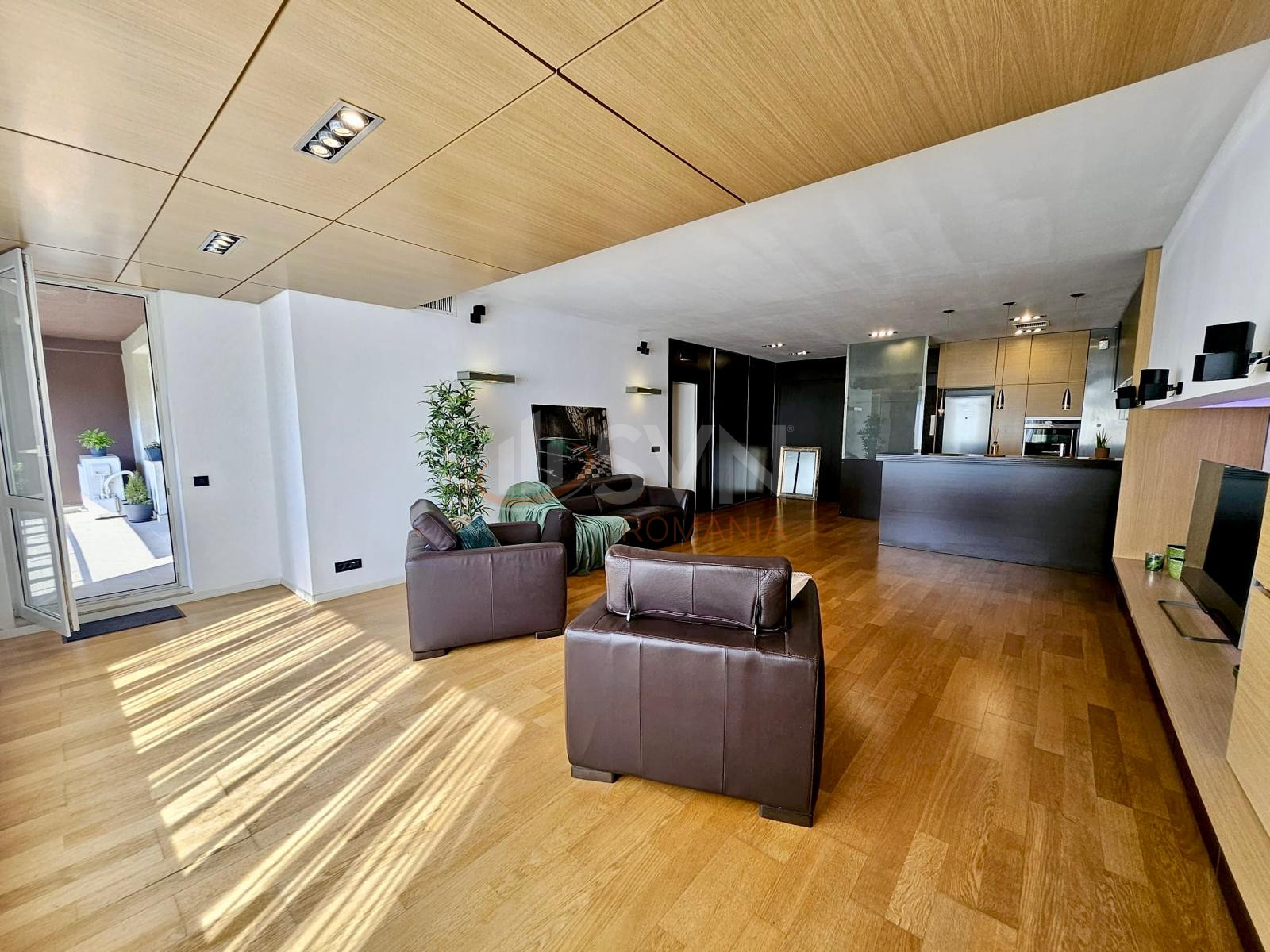 3 camere cu loc parcare subteran inclus Bucuresti/Herastrau