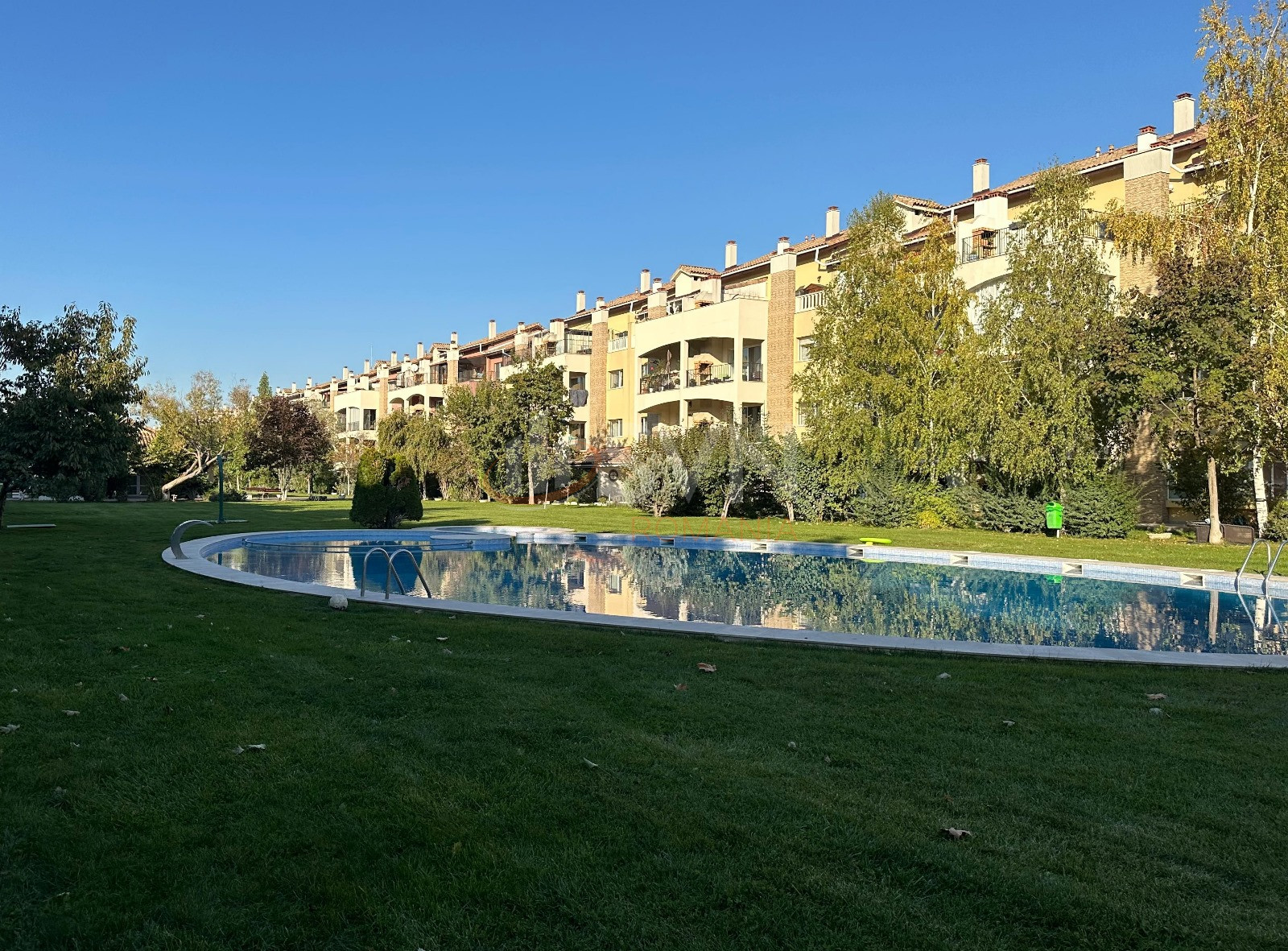 3 camere cu loc parcare subteran inclus Bucuresti/Pipera