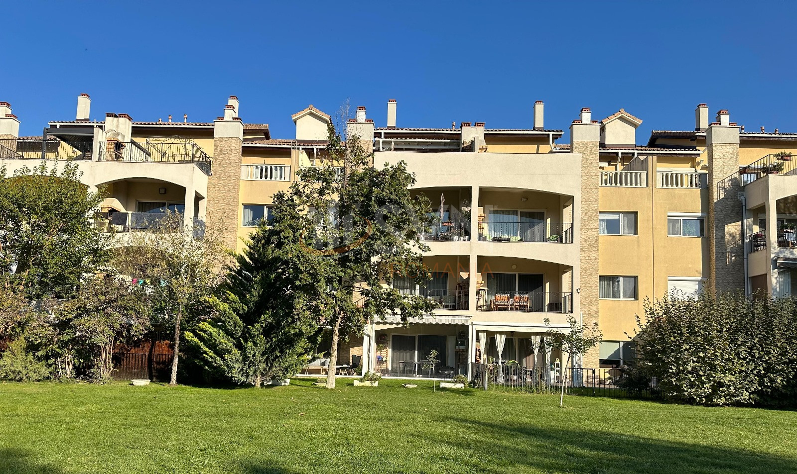 3 camere cu loc parcare subteran inclus Bucuresti/Pipera