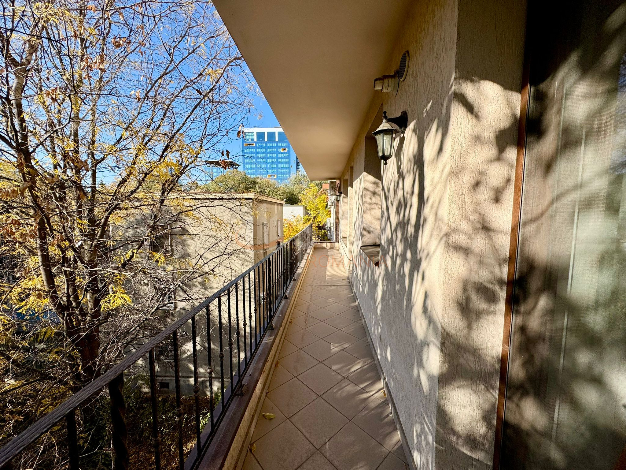 3 camere cu loc parcare subteran inclus Bucuresti/Floreasca