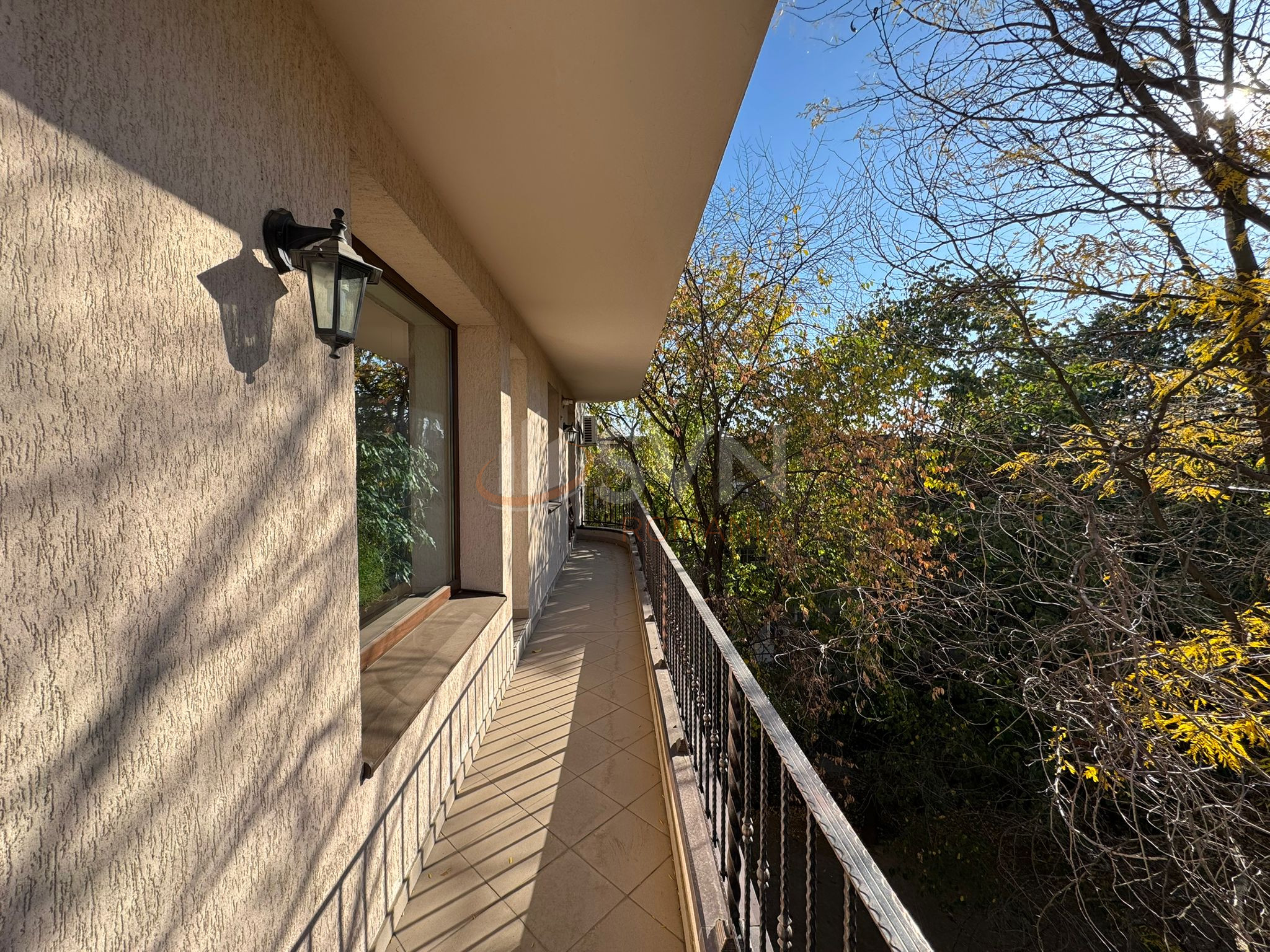 3 camere cu loc parcare subteran inclus Bucuresti/Floreasca