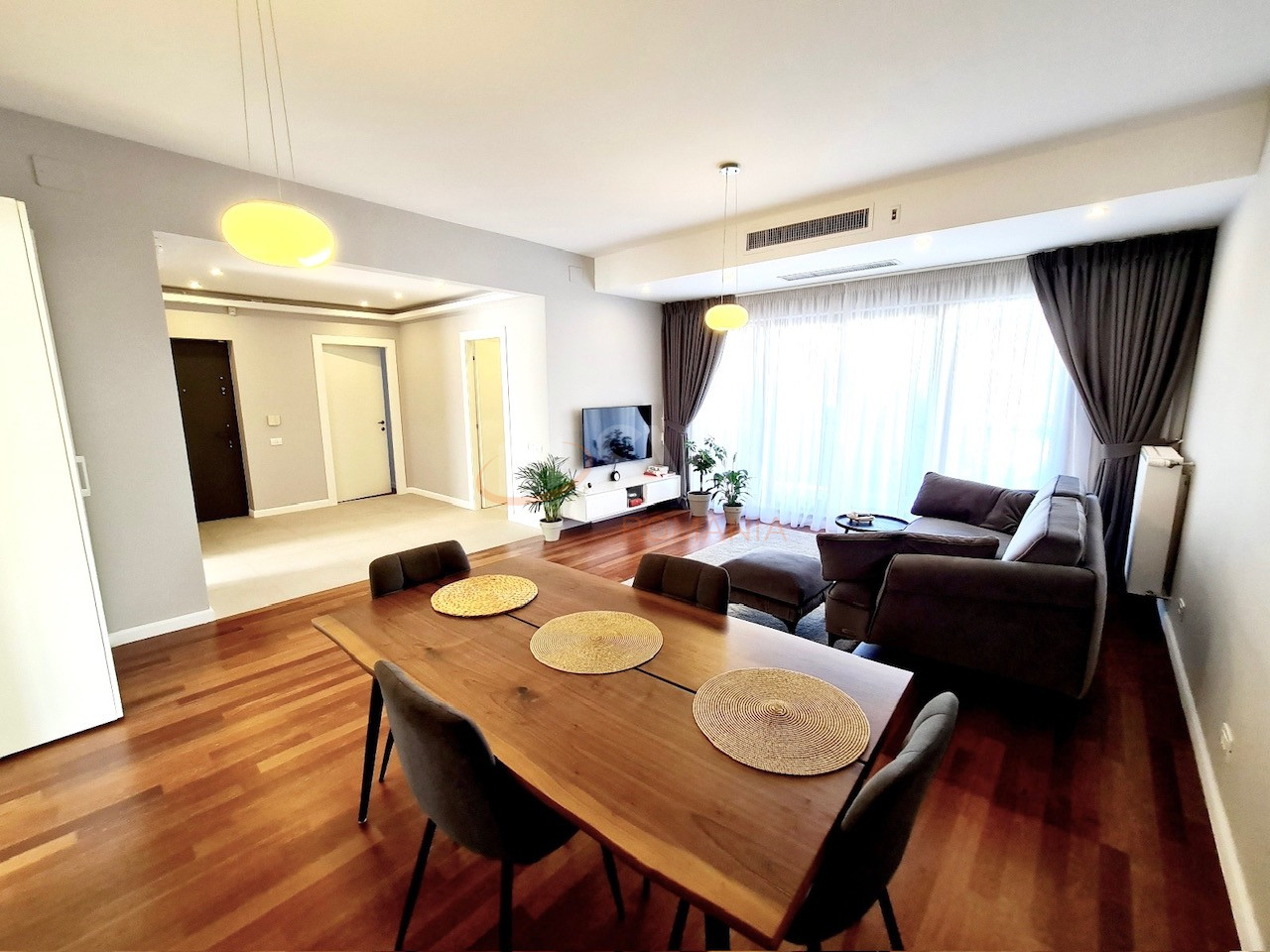 3 camere cu loc parcare subteran inclus Bucuresti/Floreasca