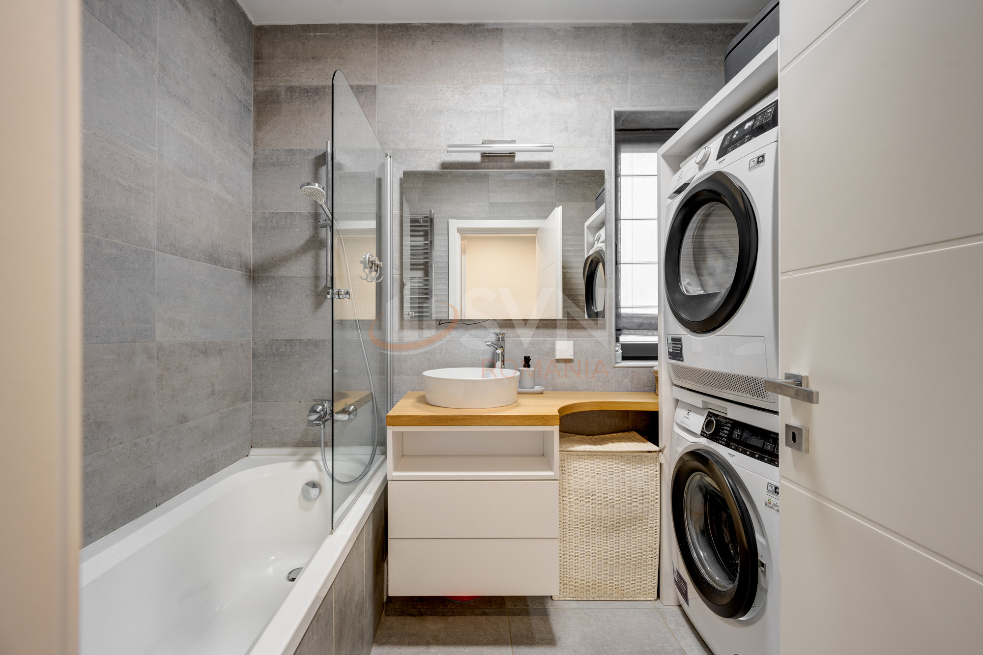 3 camere cu loc parcare subteran inclus Bucuresti/Sisesti