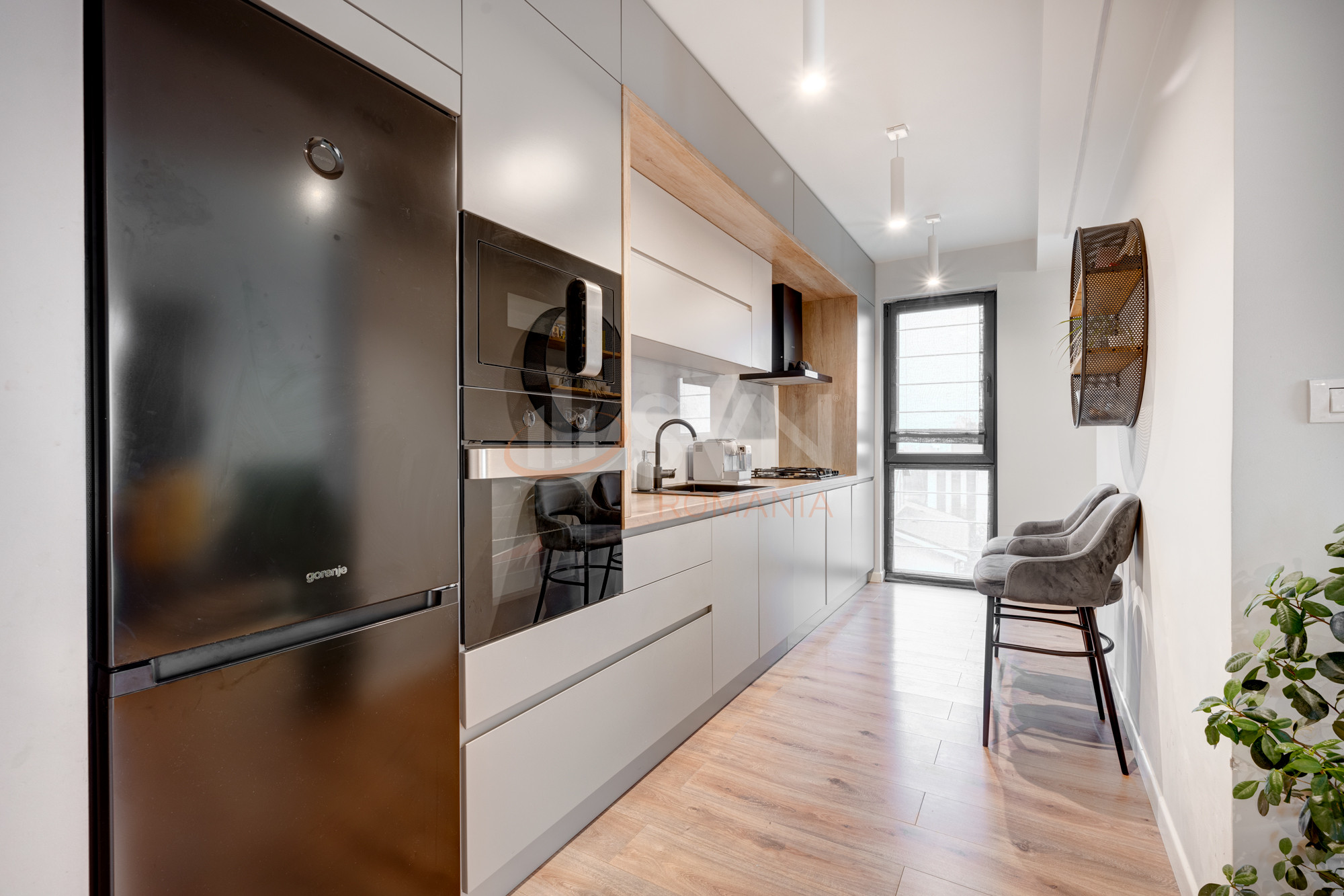 3 camere cu loc parcare subteran inclus Bucuresti/Sisesti