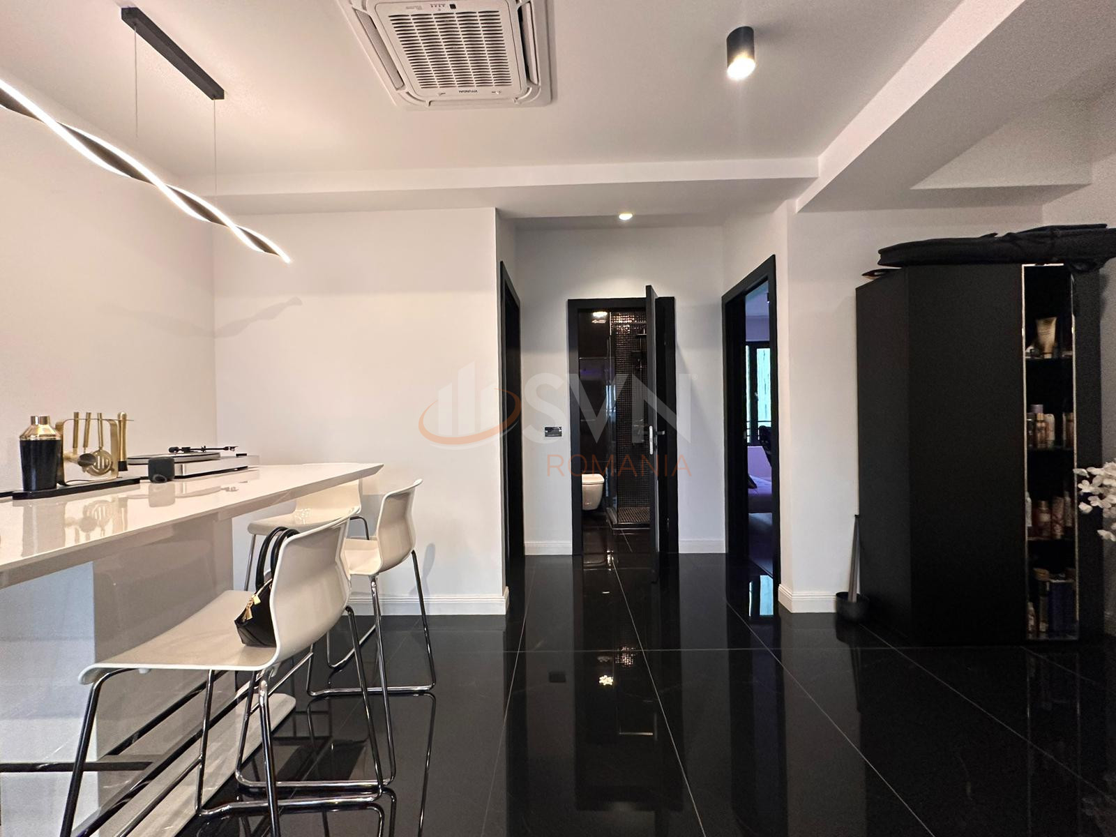 3 camere cu loc parcare subteran inclus Bucuresti/Herastrau