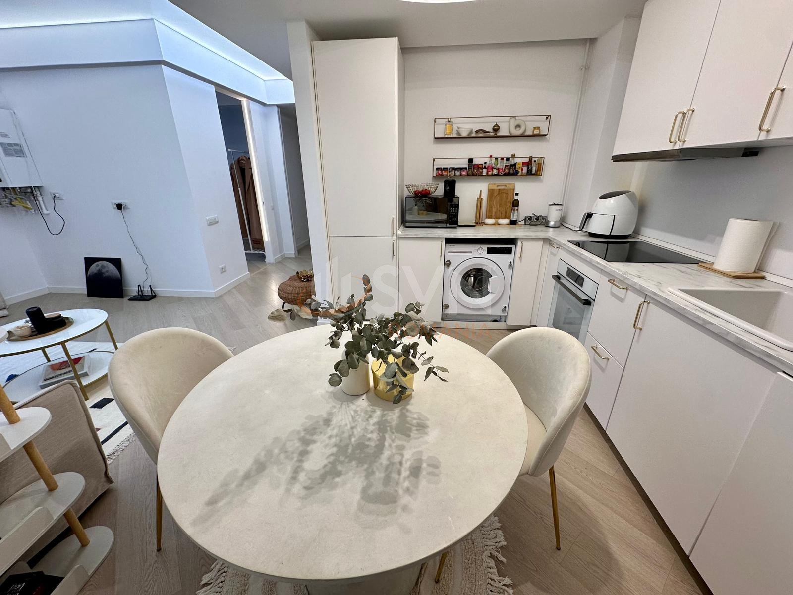 3 camere cu loc parcare subteran inclus Bucuresti/Pipera