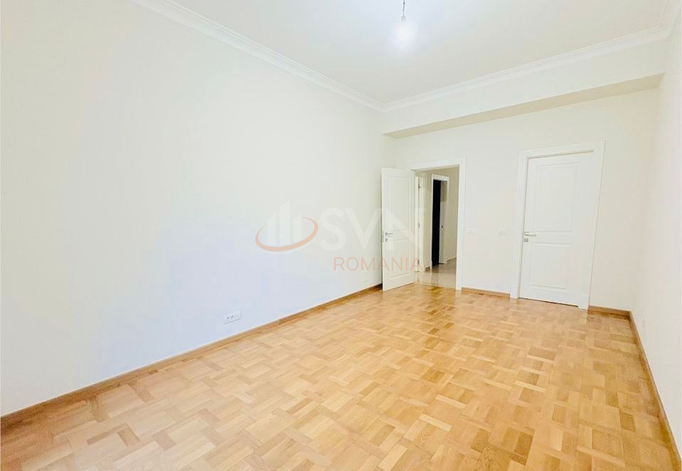 3 camere cu loc parcare subteran inclus Bucuresti/Baneasa