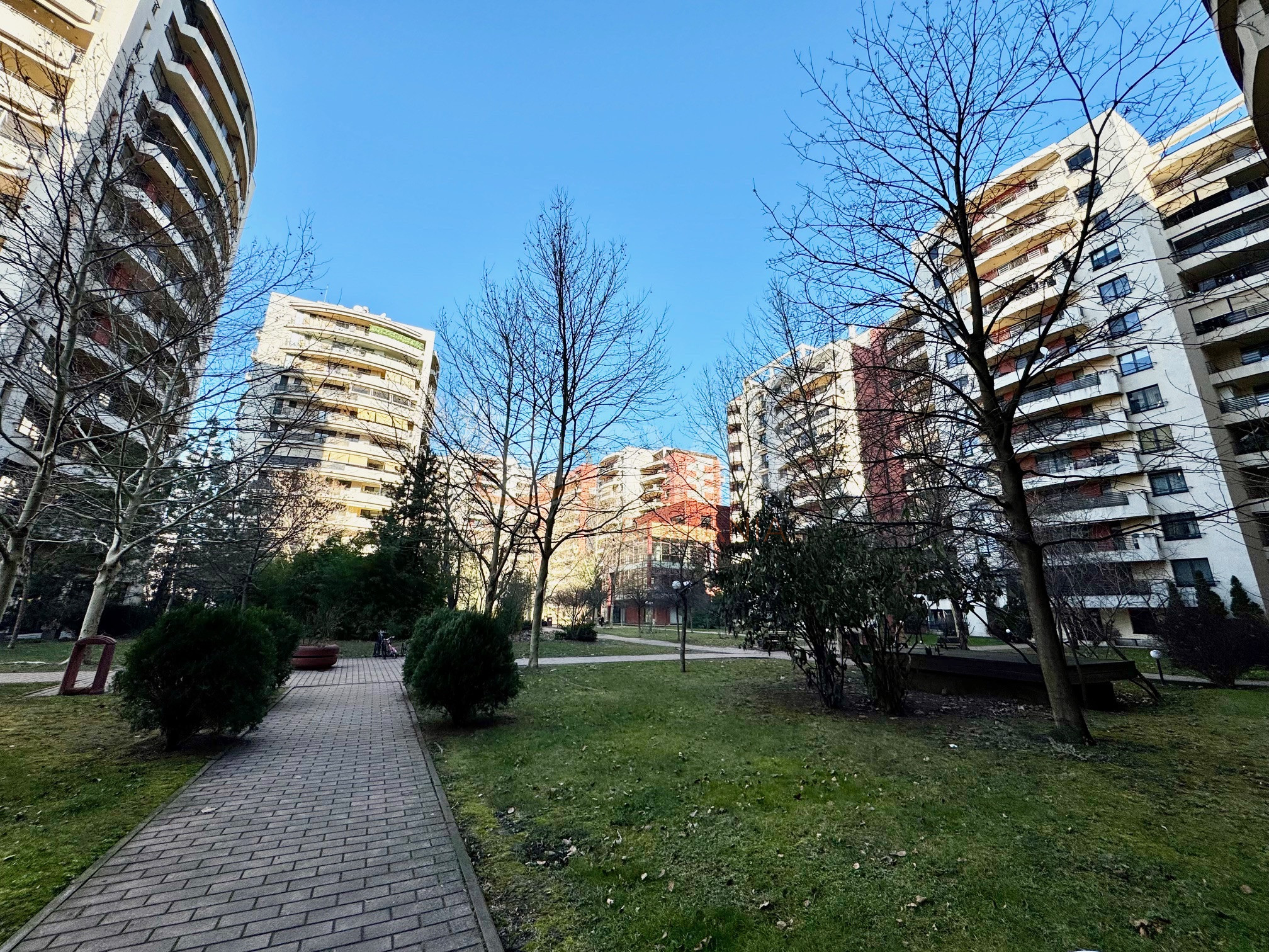 3 camere cu loc parcare subteran inclus Bucuresti/Stefan Cel Mare