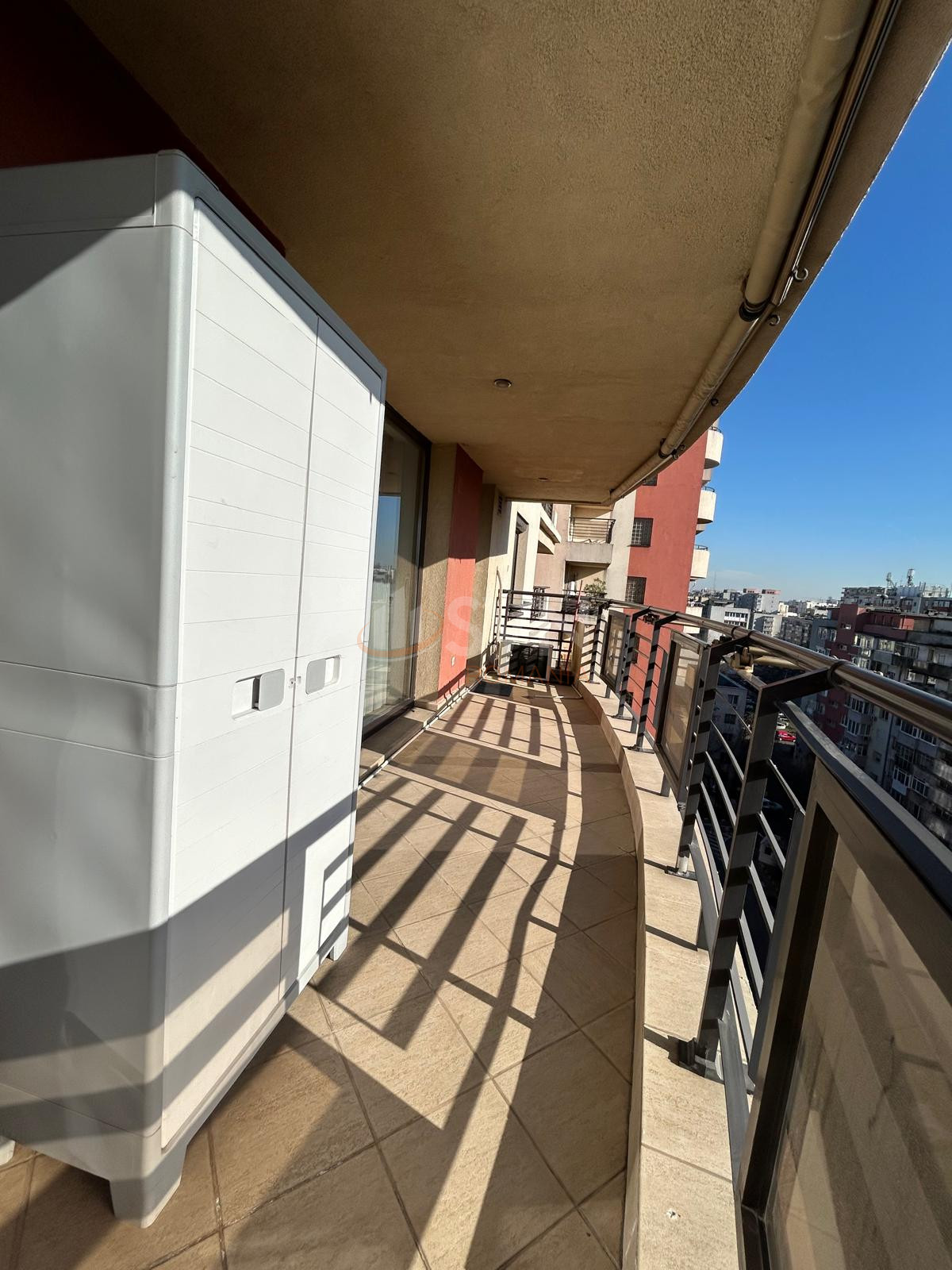 3 camere cu loc parcare subteran inclus Bucuresti/Stefan Cel Mare