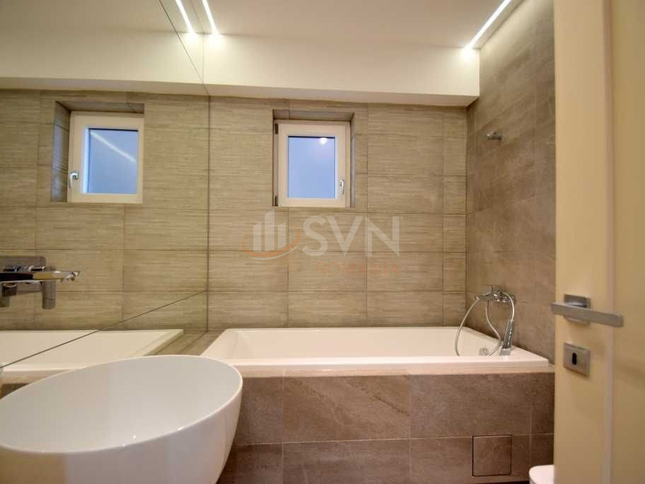 3 camere cu loc parcare subteran inclus Bucuresti/Universitate (s1)