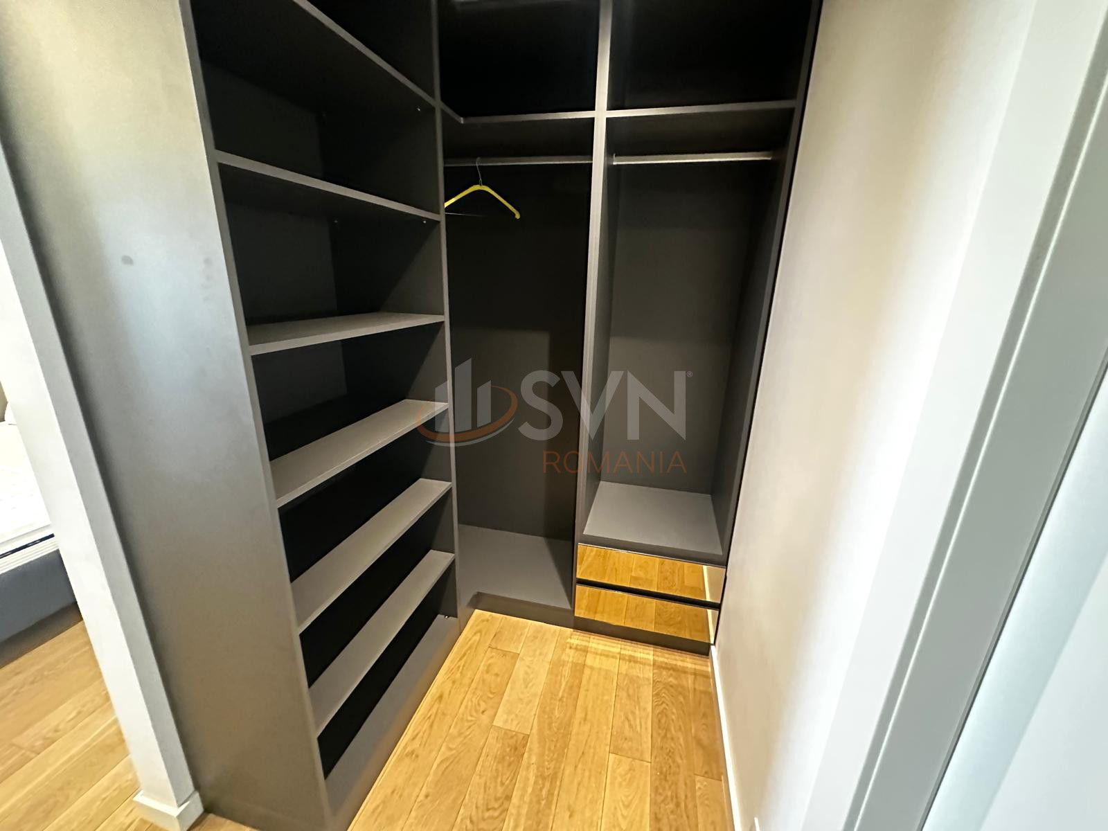 3 camere cu loc parcare subteran inclus Bucuresti/Herastrau