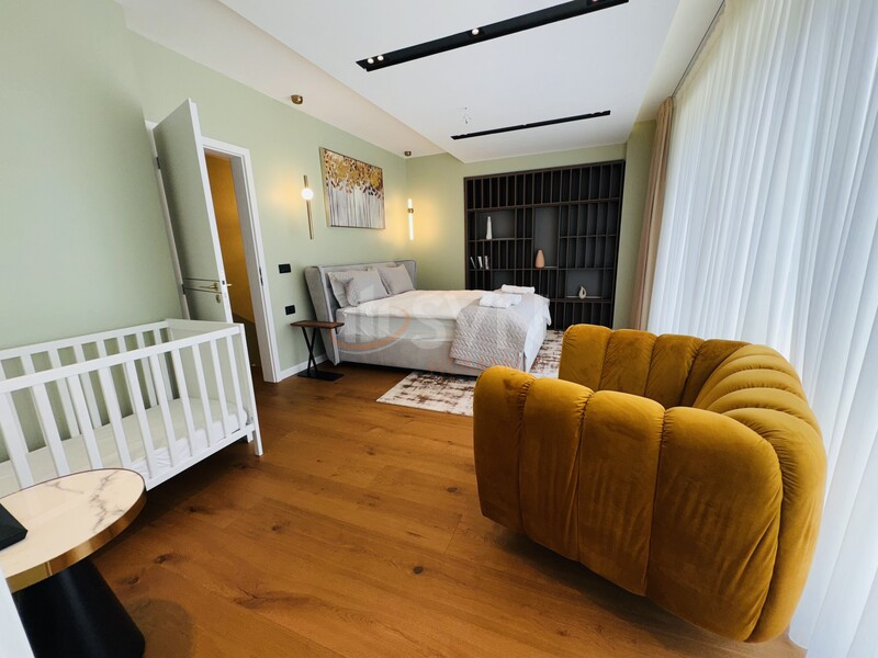 3 camere cu loc parcare subteran inclus Brasov/Centru