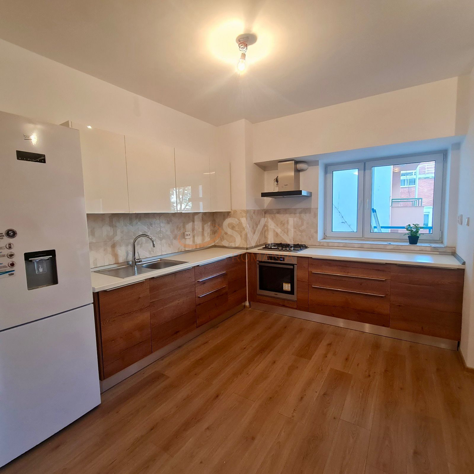 3 camere cu loc parcare subteran inclus Bucuresti/Herastrau