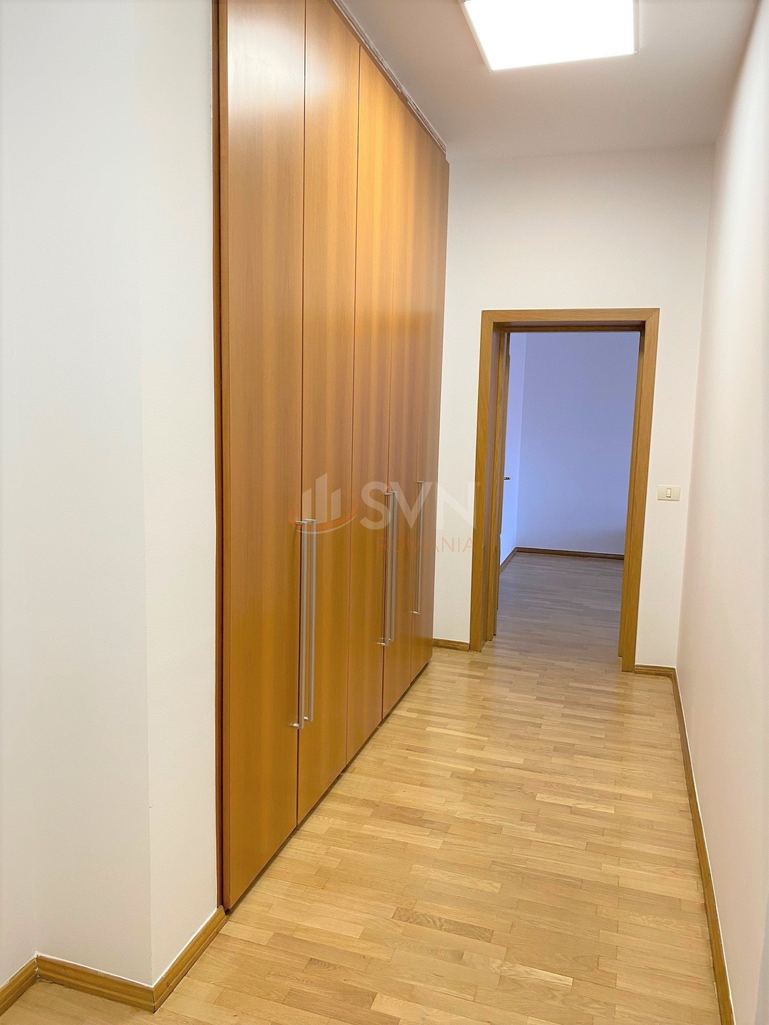 4 camere cu loc parcare exterior inclus Bucuresti/Herastrau