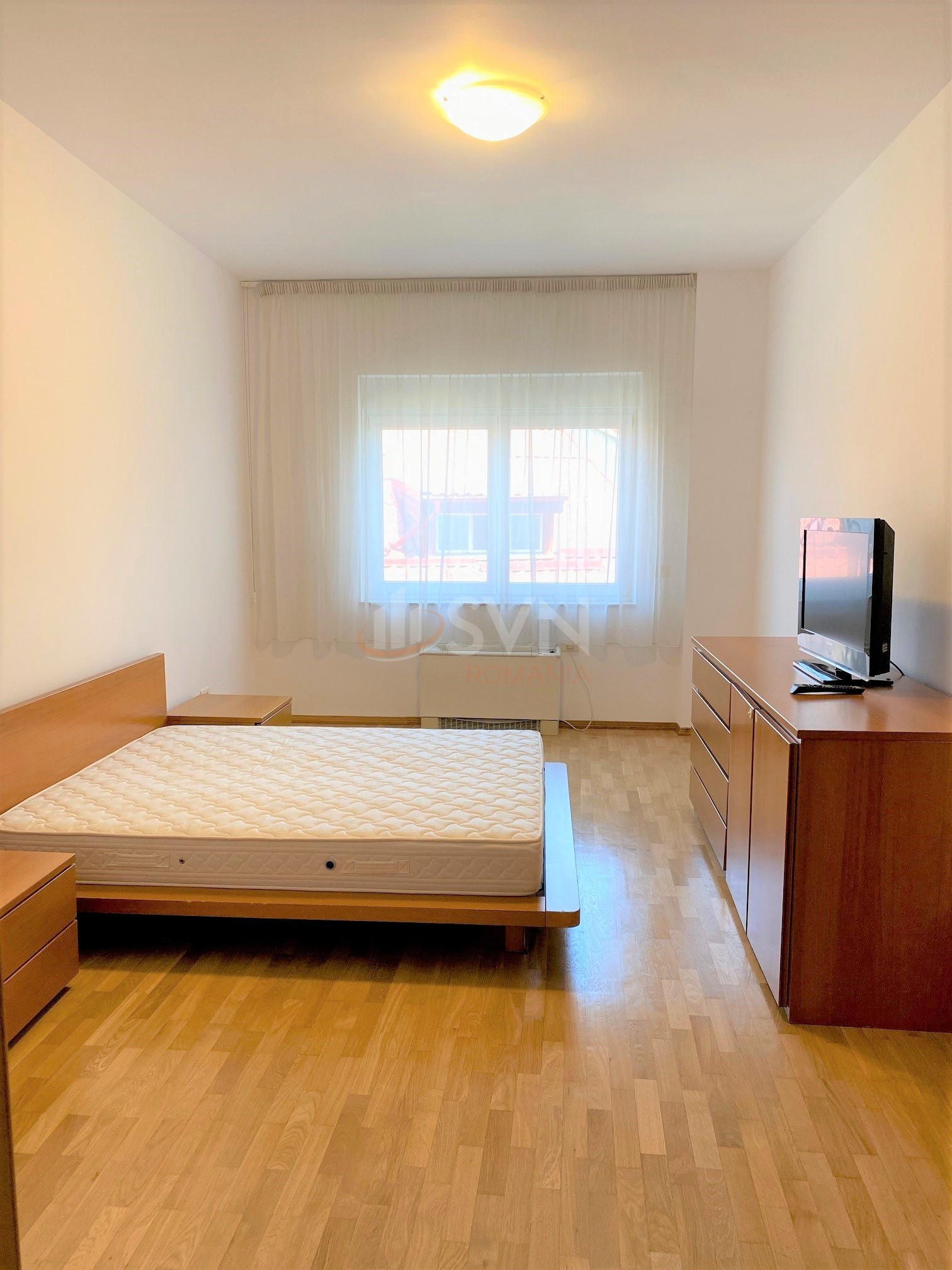 4 camere cu loc parcare exterior inclus Bucuresti/Herastrau