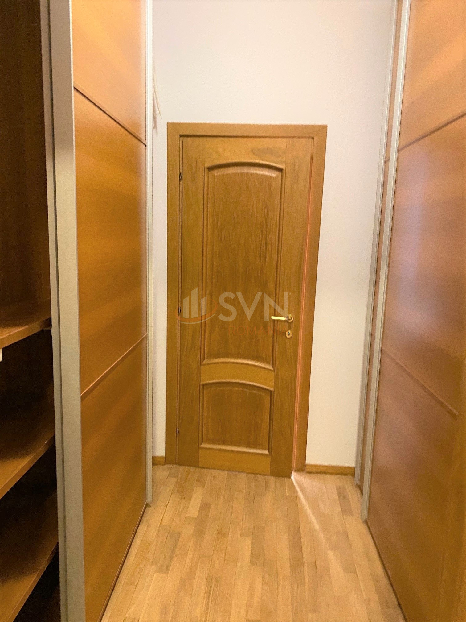 4 camere cu loc parcare exterior inclus Bucuresti/Herastrau