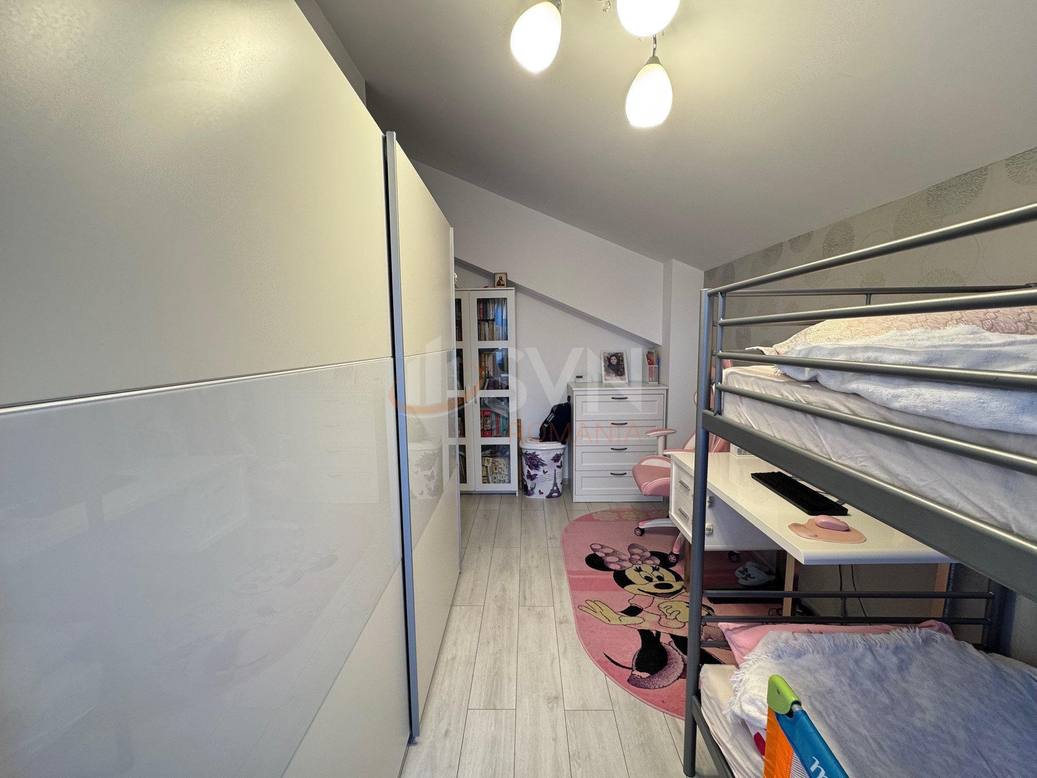 4 camere cu loc parcare exterior inclus Bucuresti/Nicolae Grigorescu
