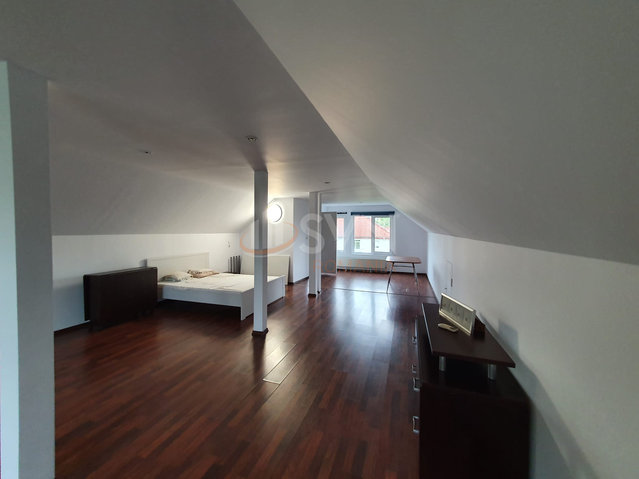 4 camere cu loc parcare exterior inclus Bucuresti/Iancu Nicolae