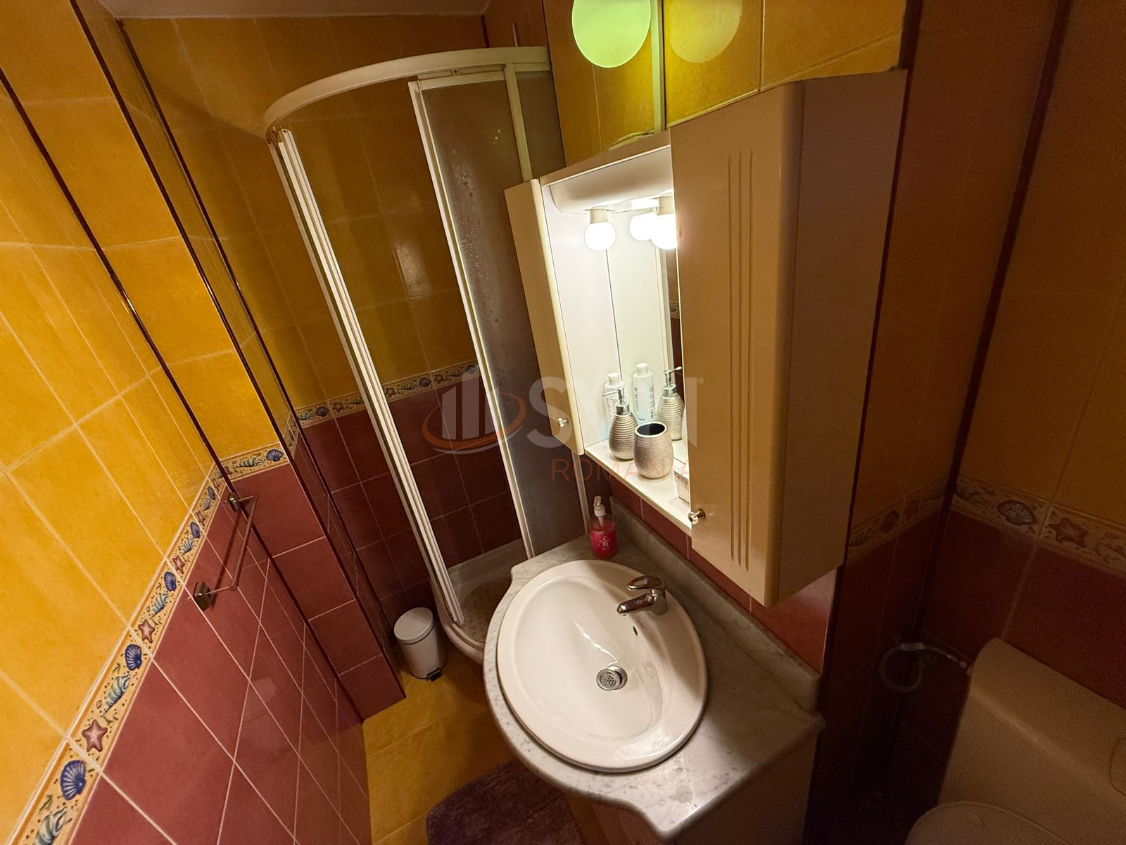 4 camere cu loc parcare exterior inclus Bucuresti/Piata Victoriei