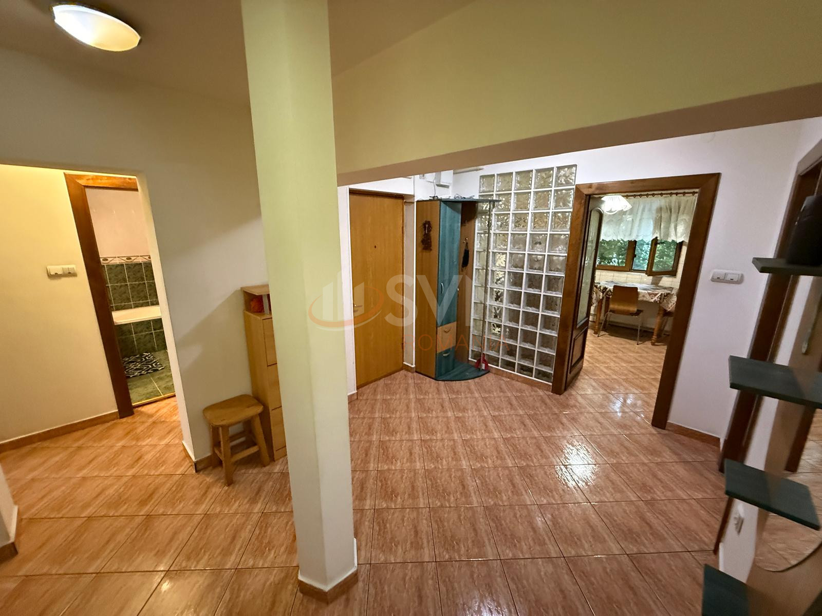 4 camere cu loc parcare exterior inclus Bucuresti/Piata Victoriei