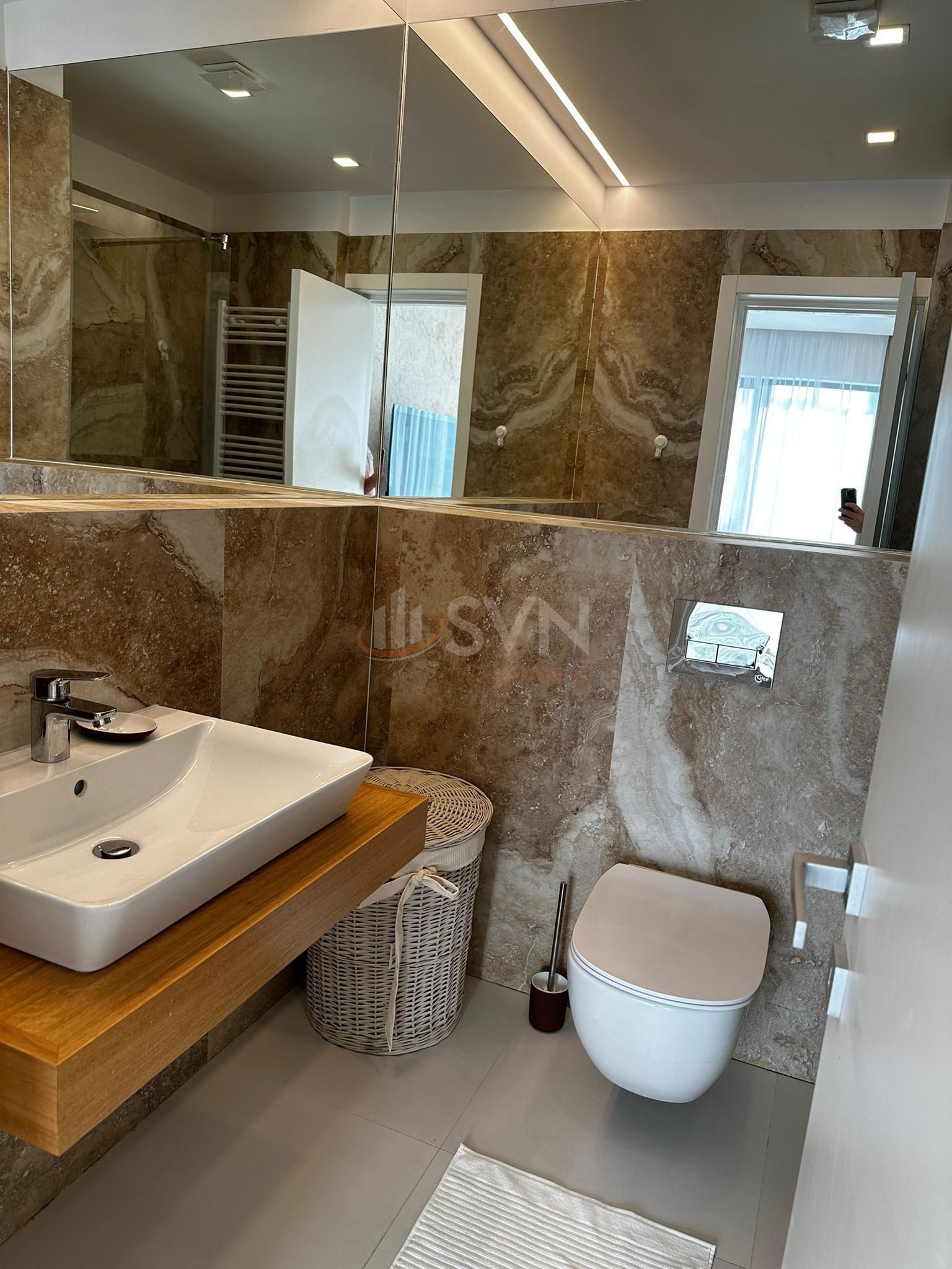 4 camere cu loc parcare exterior inclus Bucuresti/Aviatiei