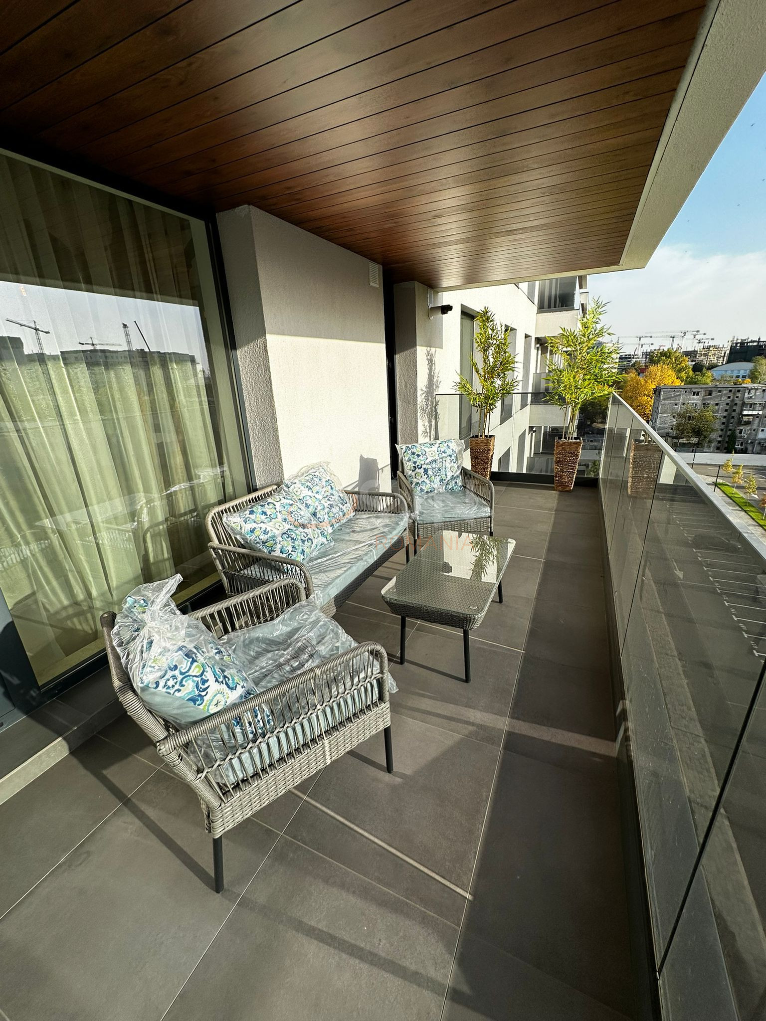 4 camere cu loc parcare exterior inclus Bucuresti/Aviatiei