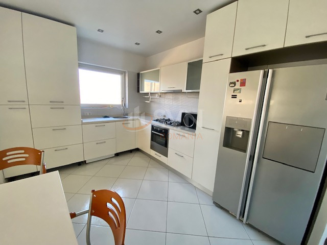 4 camere cu loc parcare exterior inclus Bucuresti/Pipera