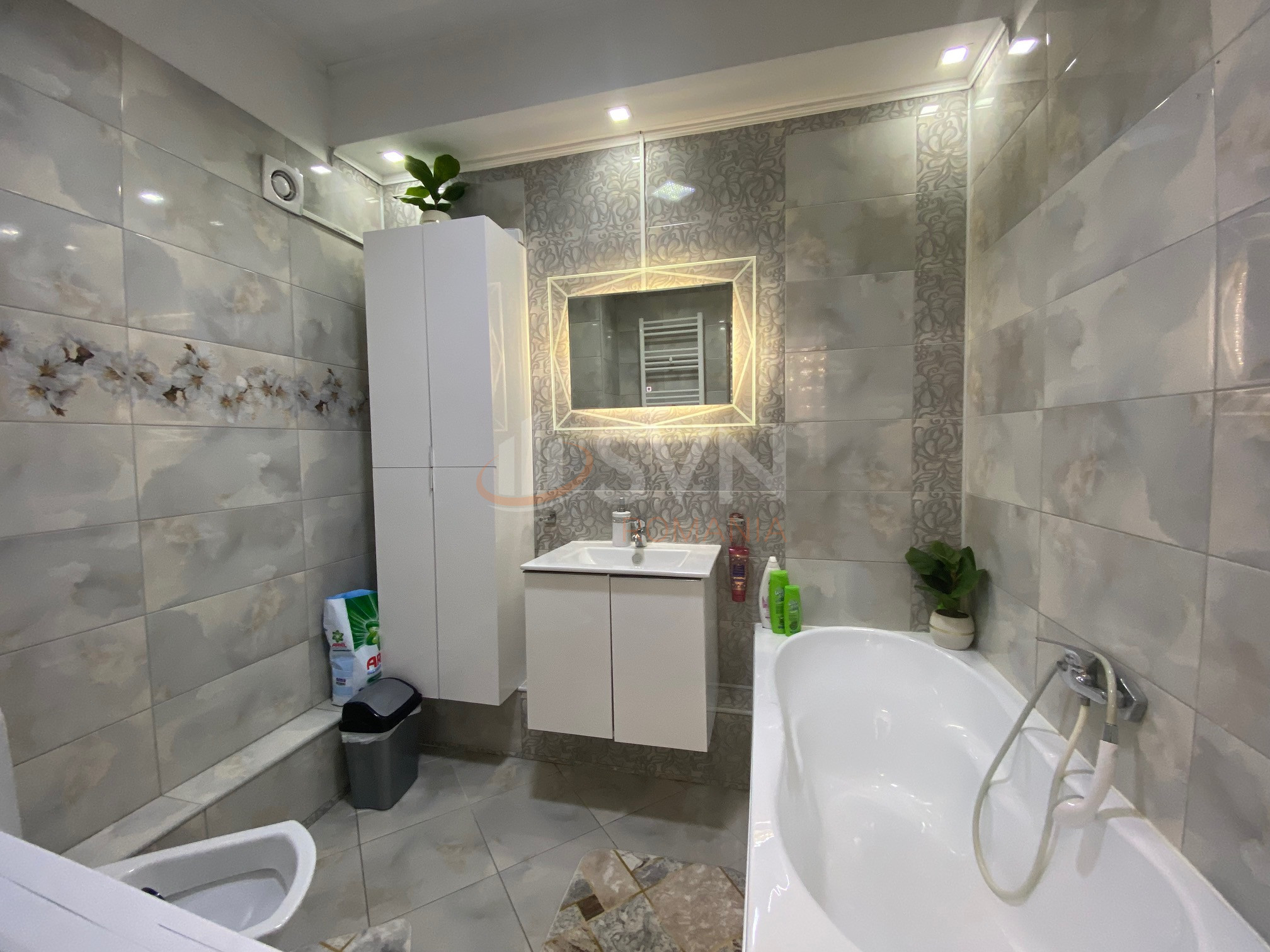 4 camere cu loc parcare exterior inclus Bucuresti/Bucurestii Noi