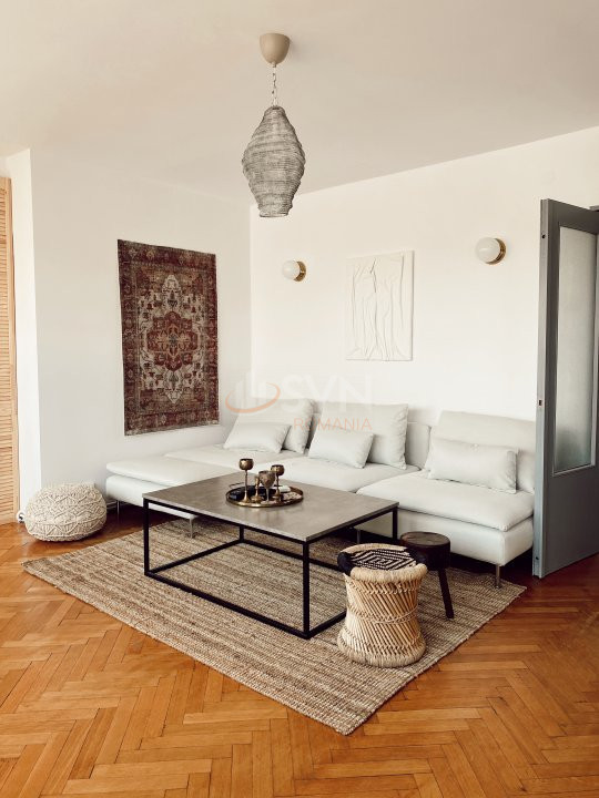 4 camere cu loc parcare exterior inclus Bucuresti/Piata Romana