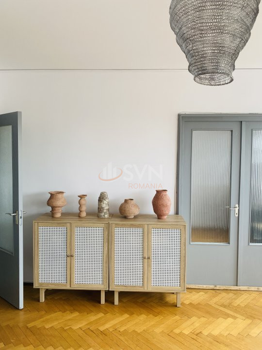 4 camere cu loc parcare exterior inclus Bucuresti/Piata Romana