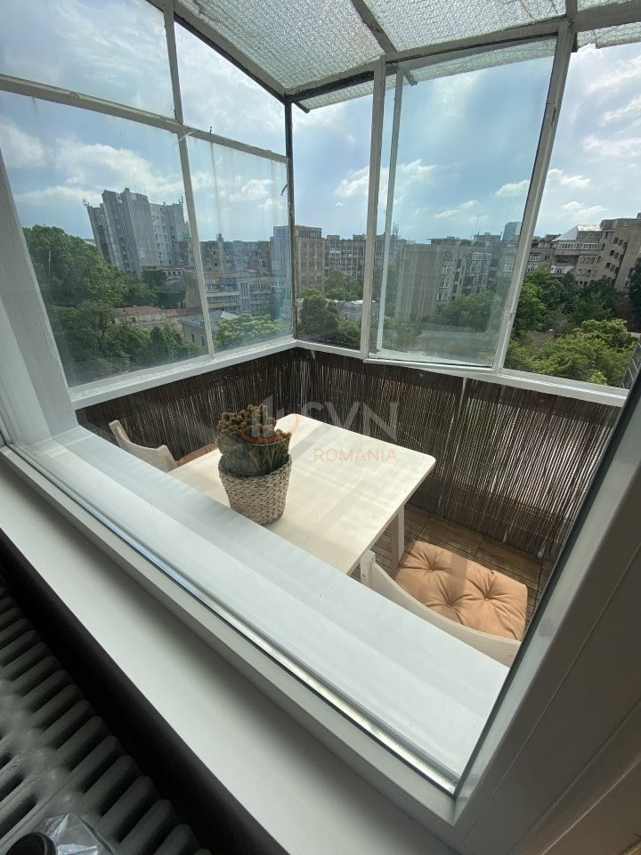 4 camere cu loc parcare exterior inclus Bucuresti/Piata Romana