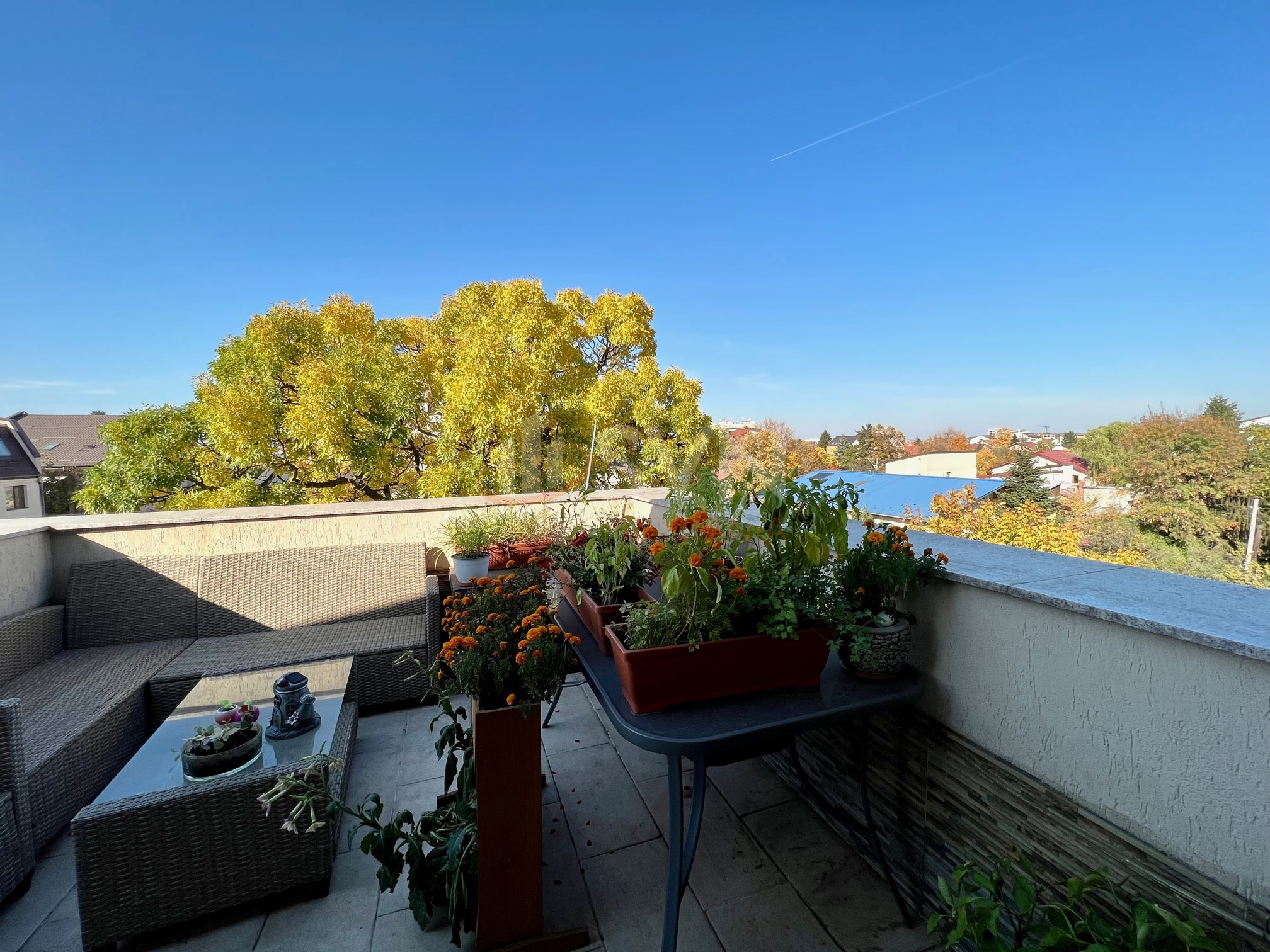 4 camere cu loc parcare exterior inclus Bucuresti/Bucurestii Noi