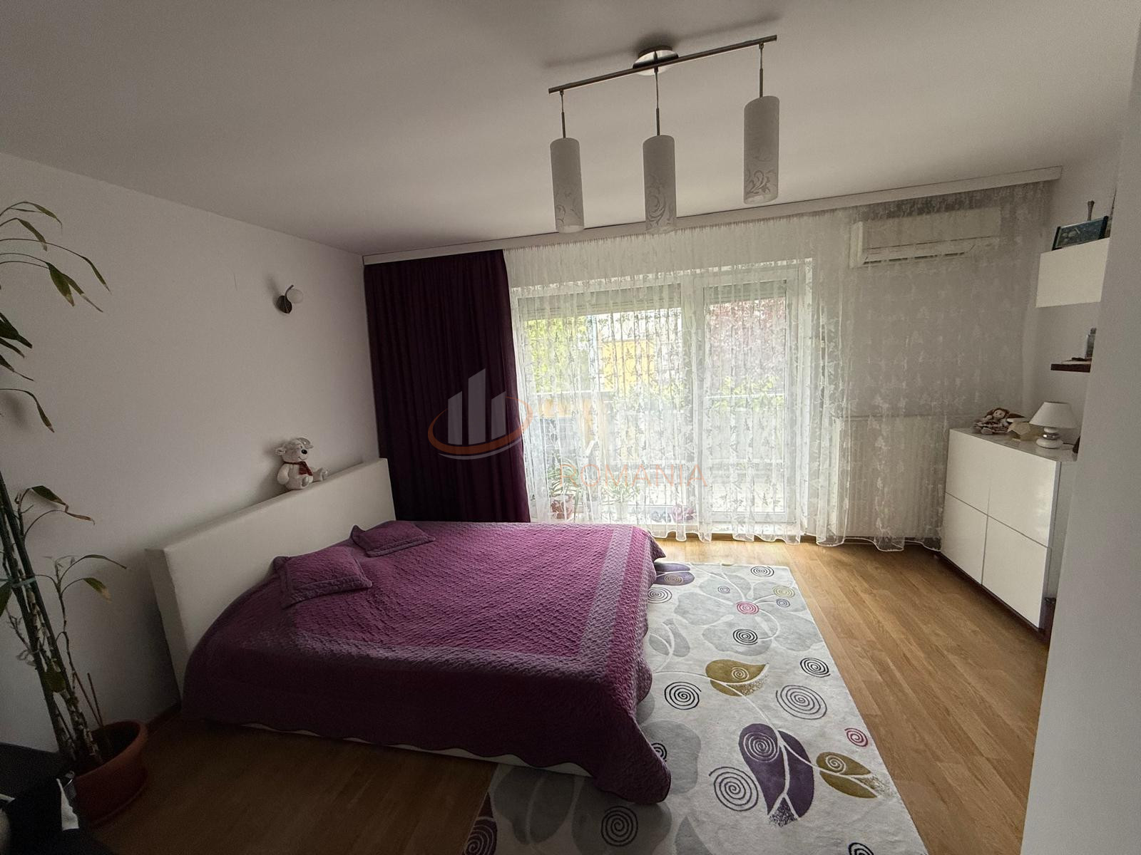 4 camere cu loc parcare exterior inclus Bucuresti/Baneasa