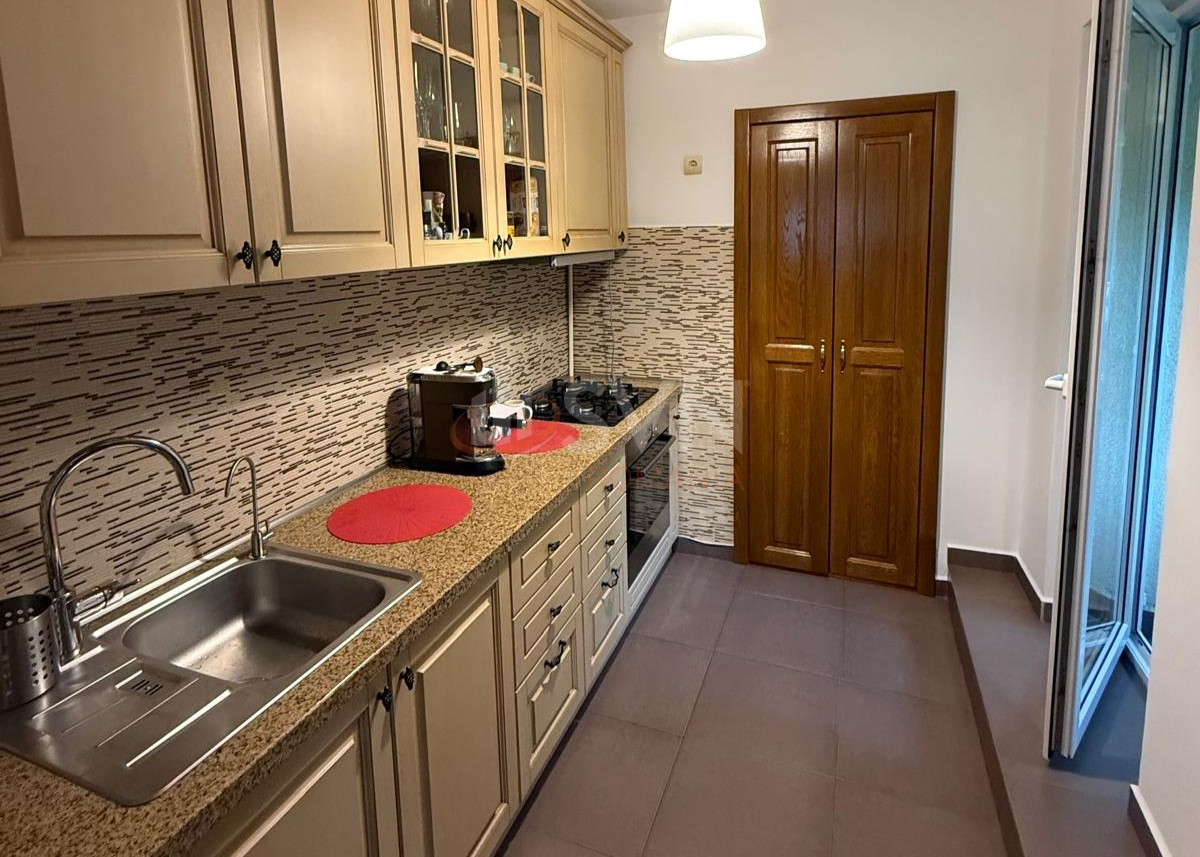 4 camere cu loc parcare exterior inclus Bucuresti/Baneasa